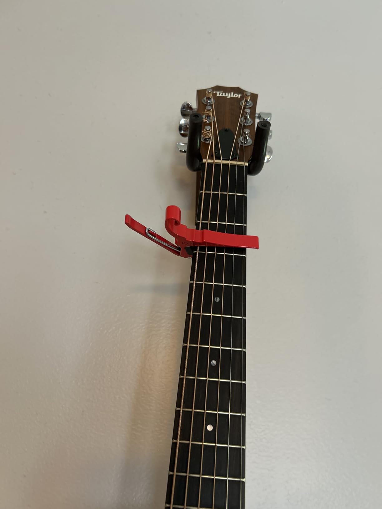 Kyser Quick-Change Guitar Capo for 6-string Acoustic Guitars, Black, KG6BA customer photo 1