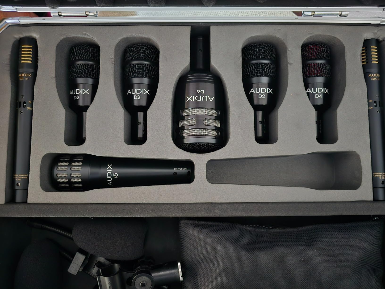 AUDIX D2 Hypercardioid Dynamic Instrument Microphone for Kick Drums, Toms, and Bass Instruments customer photo 1