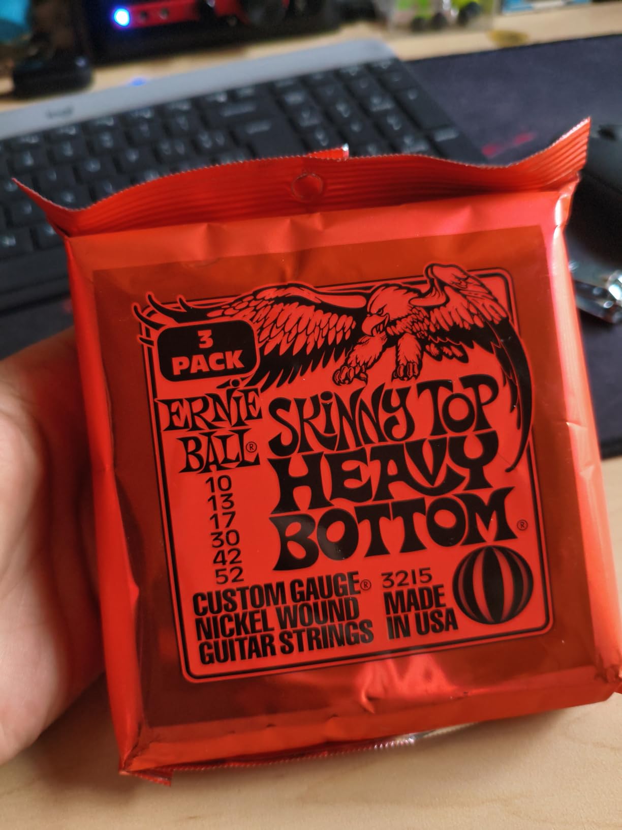 Ernie Ball Skinny Top Heavy Bottom Slinky Nickel Wound Electric Guitar Strings, 10-52 Gauge (P02215) customer photo 2