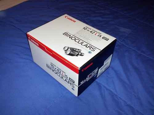 Canon 10x42 L is WP Image Stabilized Binoculars customer photo 2