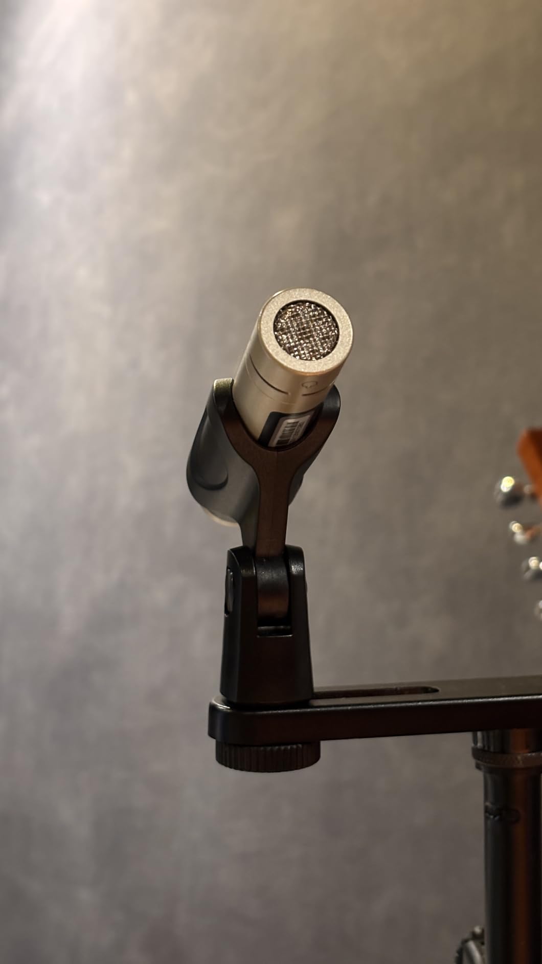 Behringer C-2 Matched Studio Condenser Microphones, Pair customer photo 2