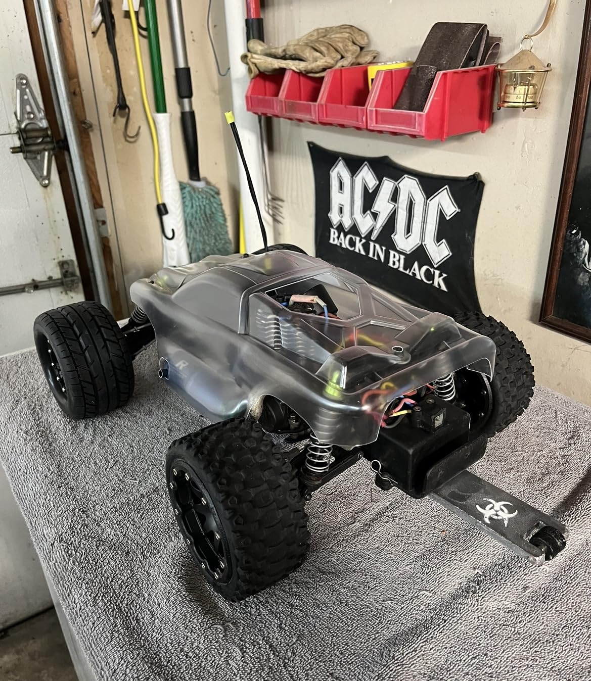 Traxxas 4412 Clear Nitro Rustler Body with Wing, Hardware, and Decal Sheet customer photo 2
