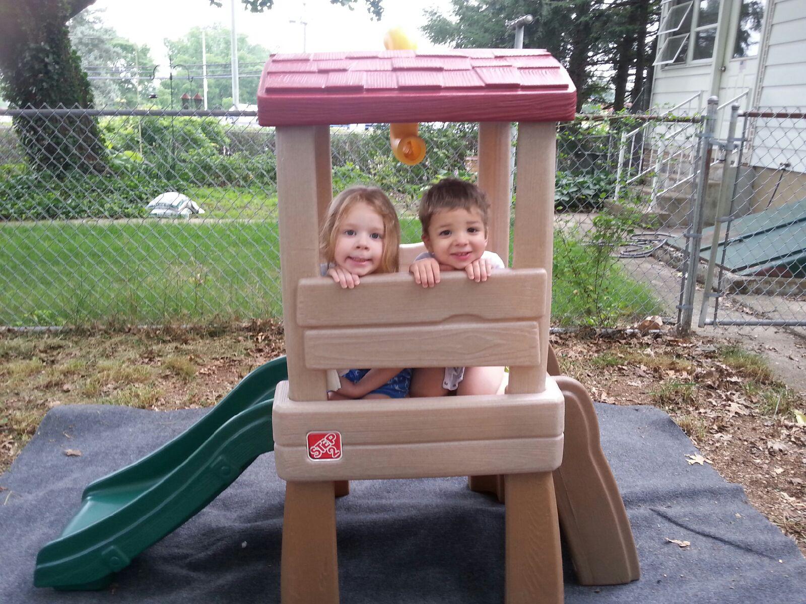 Step2 Naturally Playful Lookout Treehouse, Kids Outdoor Playset, Backyard Playground Set, Slide, Ladder, Pivoting Periscope, Outside Jungle Gym, For Toddlers 1.5+ Years Old customer photo 1