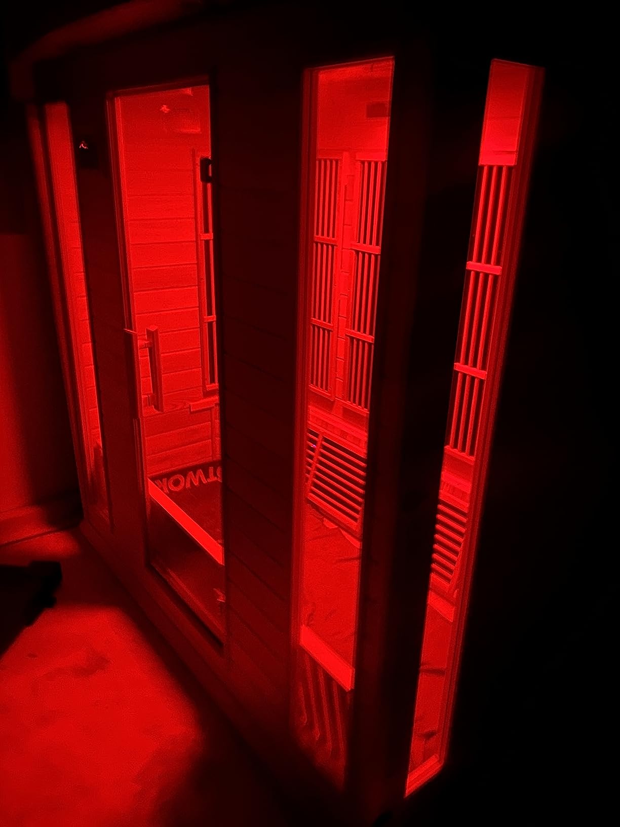 DYNAMIC SAUNAS Maxxus 4 Per Low EMF FAR Infrared Carbon Canadian Hemlock Sauna customer photo 2
