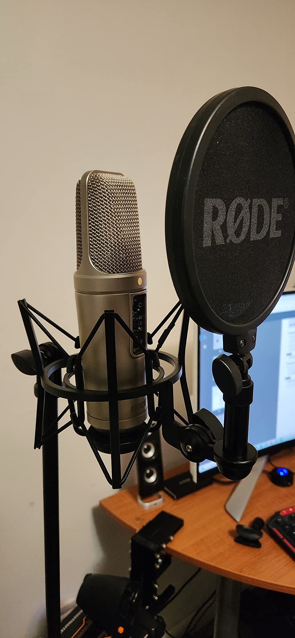 Rode NT2-A Studio Solution Multi-Pattern Condenser Microphone customer photo 2