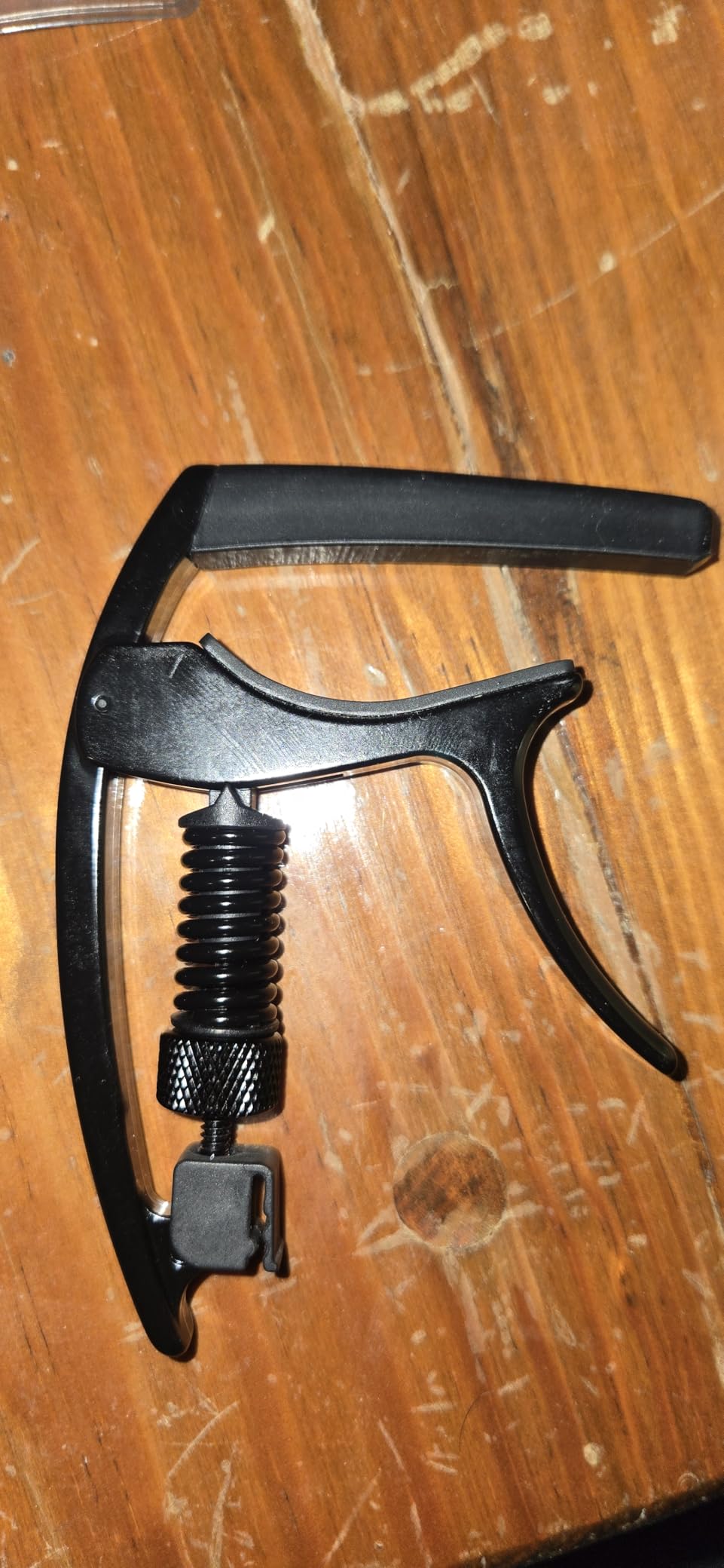 D'Addario NS Tri-Action Guitar Capo for 6-String Electric and Acoustic Guitars - Black customer photo 2