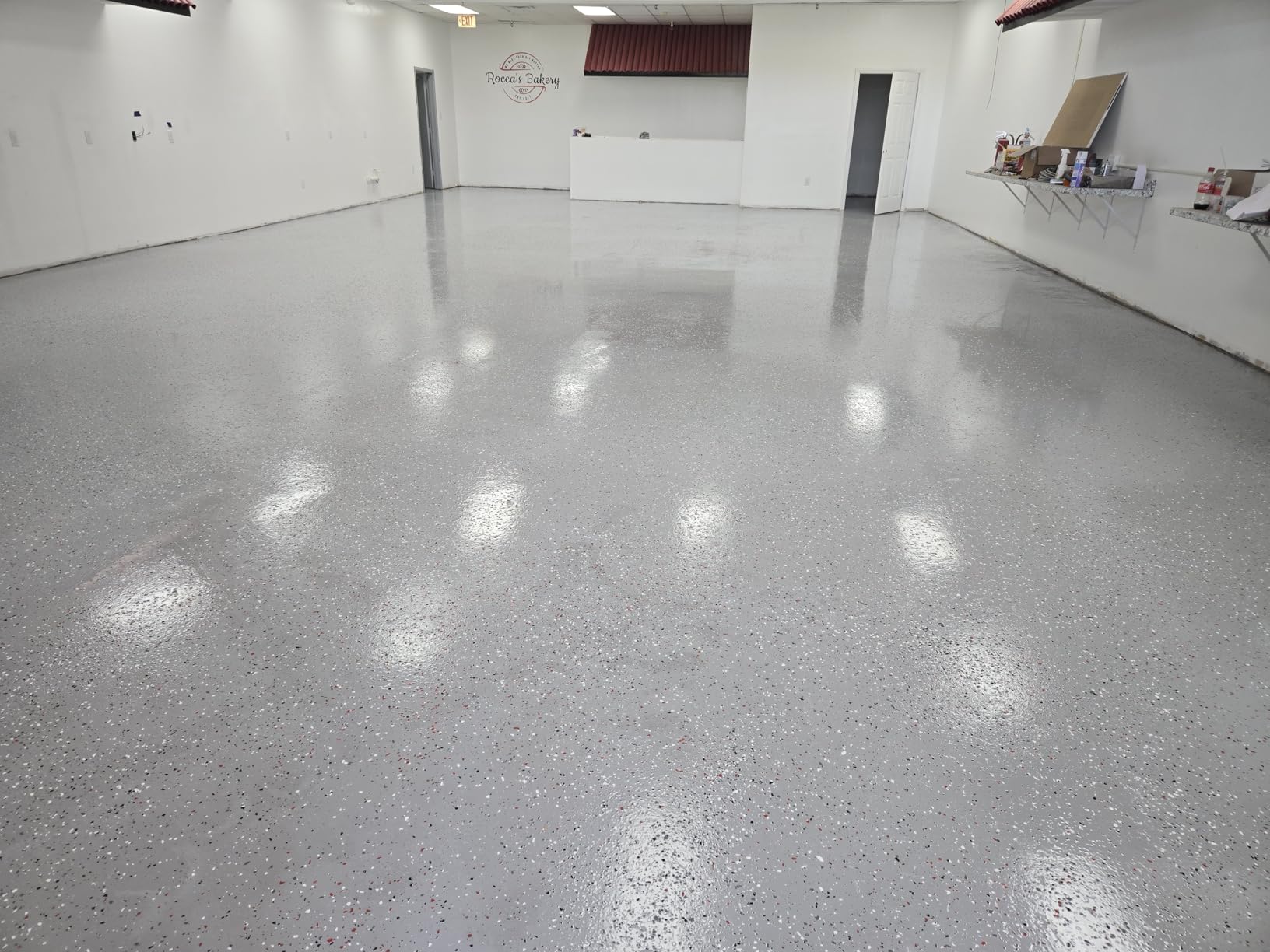 Epoxy Floor Kit - Good Full Kit, Gray Base with Gray Blend Flake, Covers 500 sq. ft. at 9.7 mils Thickness, Ideal for Garage, Basement, Concrete Floors customer photo 1