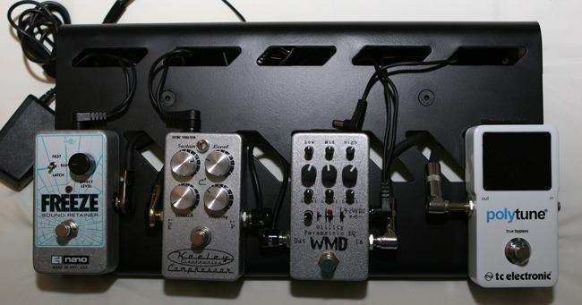 Gator Cases Aluminum Guitar Pedal Board with Carry Bag; Large: 23.75