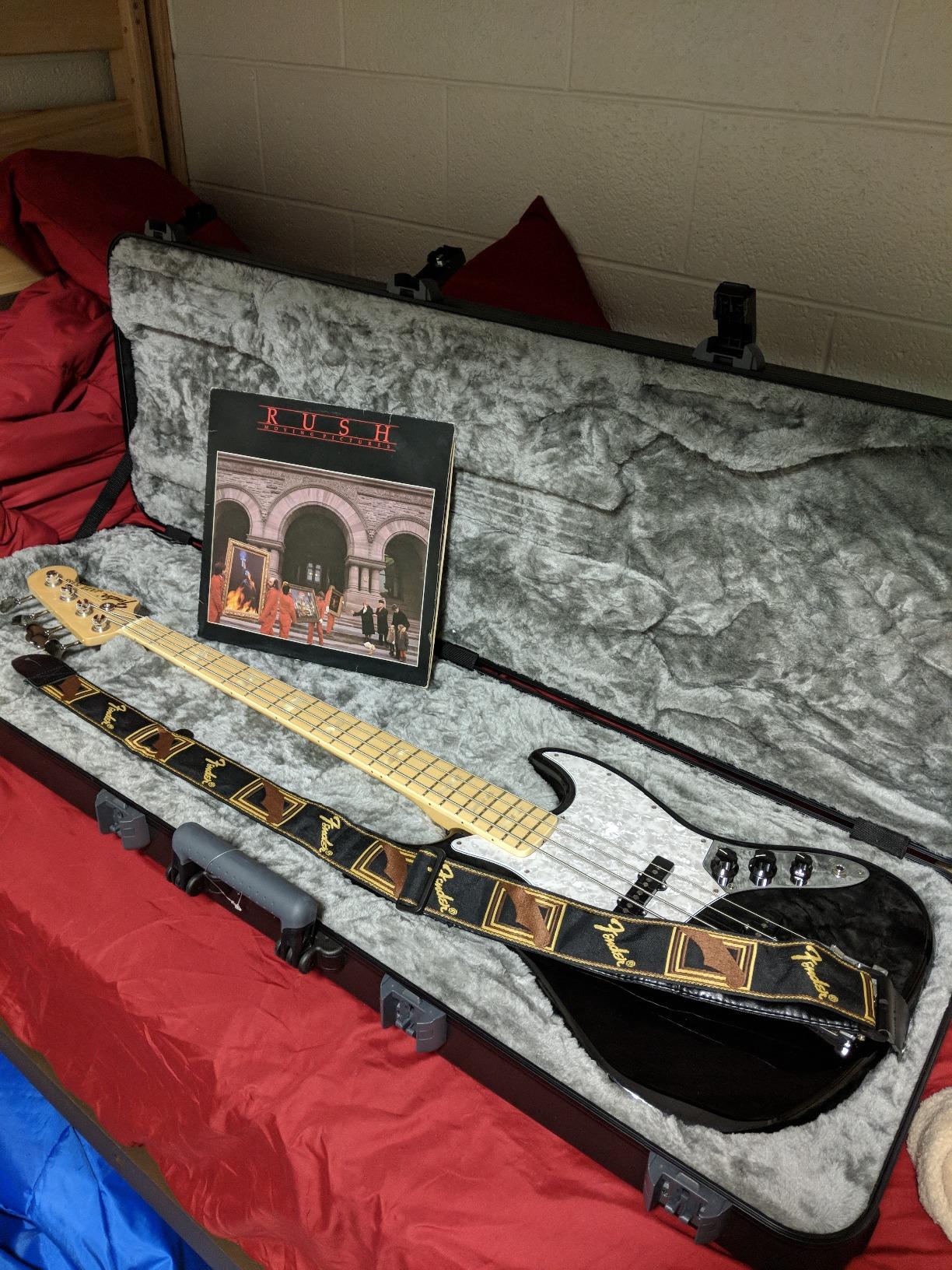 Fender USA Geddy Lee Jazz Bass Guitar, Maple Neck, Black customer photo 1