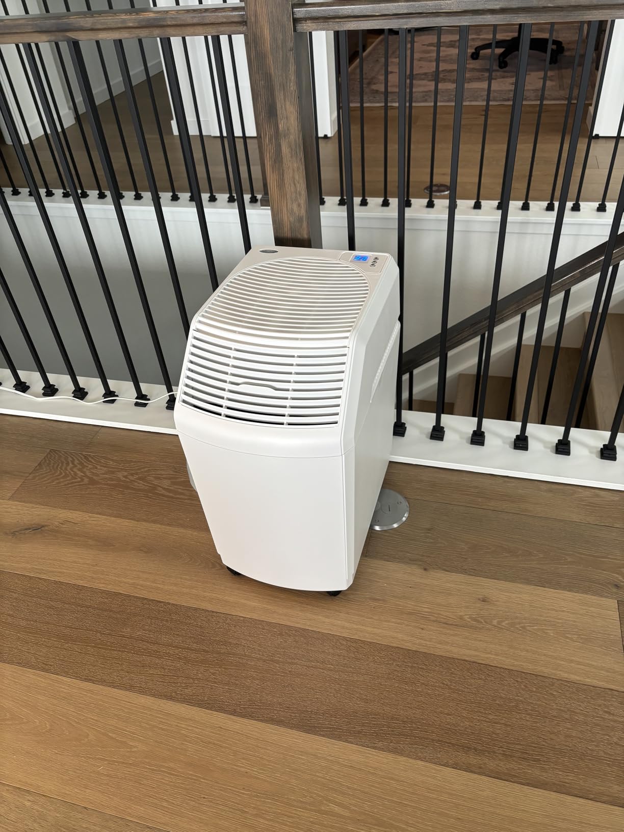 AIRCARE Space Saver Large Evaporative Whole House Commercial 6 Gallon Humidifier for Large Rooms 2,700 sq ft. With Digital Controls, Auto Humidistat and Automatic Shut Off customer photo 2
