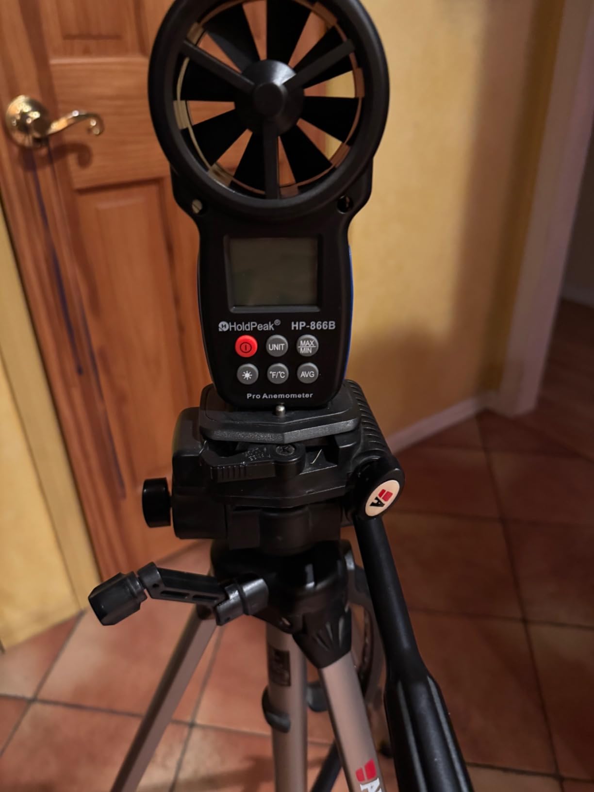 HoldPeak 866B Digital Anemometer, Handheld Wind Speed CFM Meter, HVAC Air Flow Velocity Gauge Tester with Backlight, Outdoor Wind Gauge for Drone Sailing Shooting customer photo 2