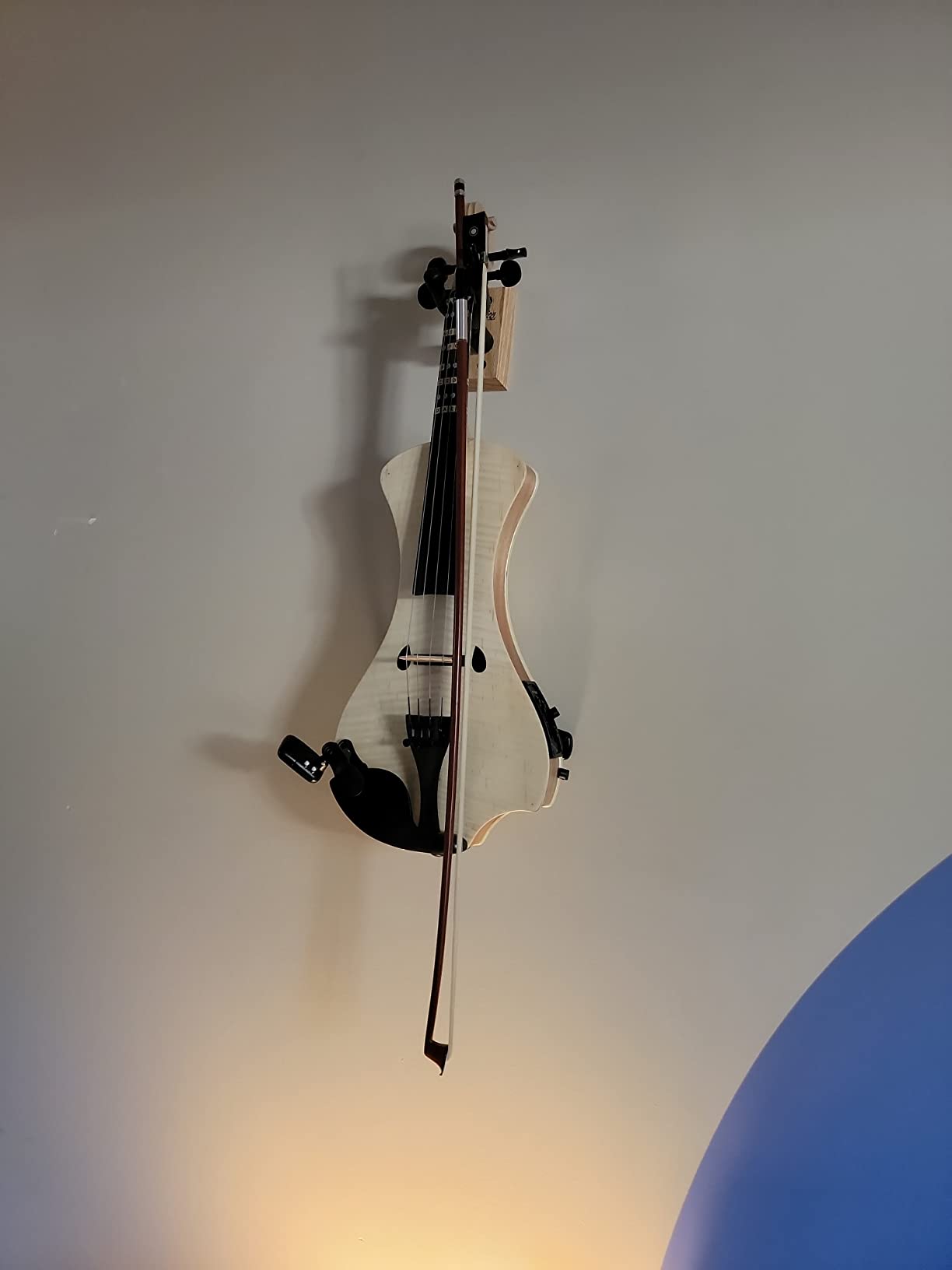 Electric Violin Bunnel NEXT (clear) Outfit 4/4 Full Size (HONEY) from Kennedy Violins customer photo 1