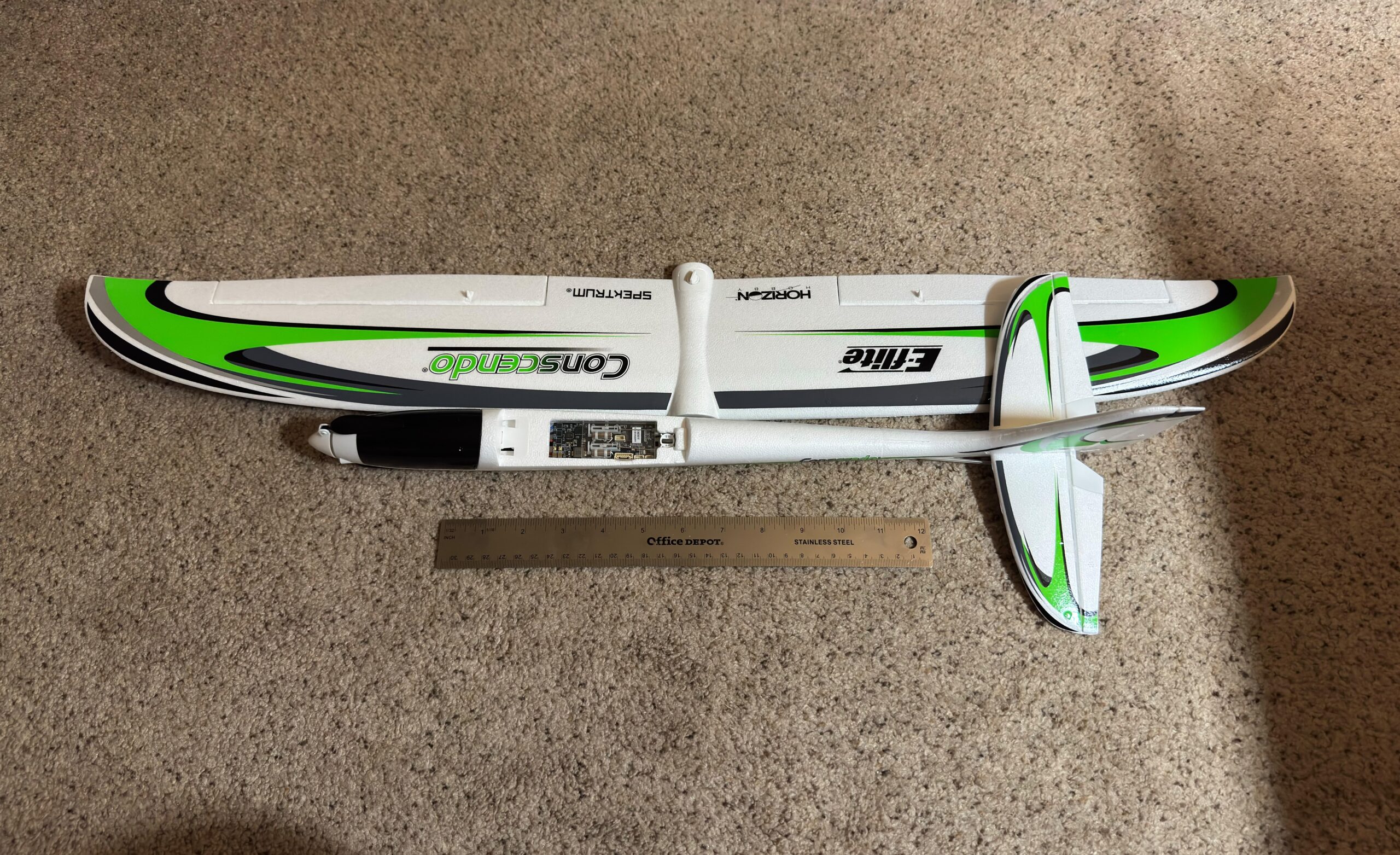 E-flite UMX Conscendo BNF Basic EFLU32050 customer photo 1