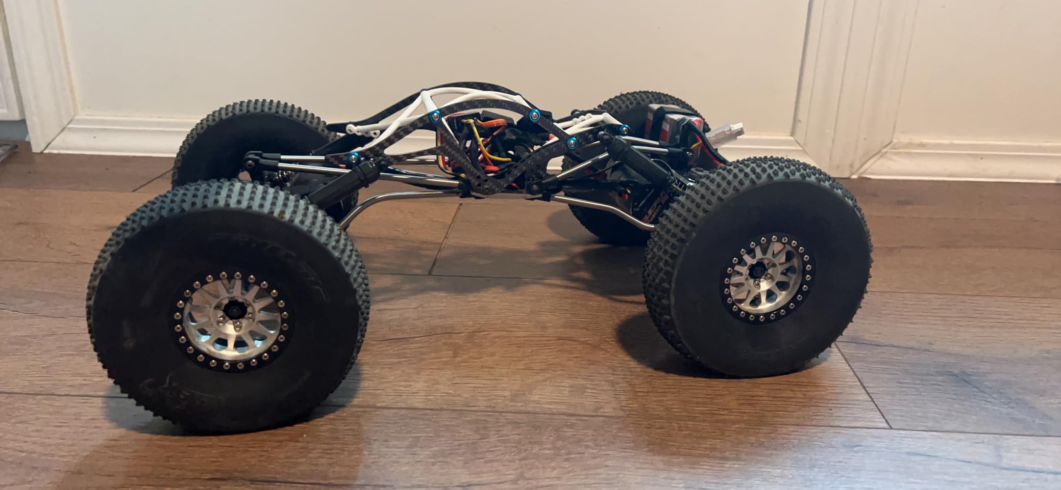 Savox SB-2290SG Monster Torque Brushless Servo, Black Edition .13Sec/694.4oz @ 7.4V customer photo 1