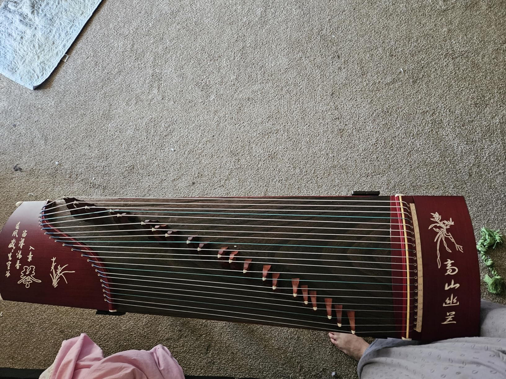 OrientalMusicSanctuary Paulownia Travel Guzheng - Rosewood - Travel Sized Guzheng with Tutorial Book customer photo 1