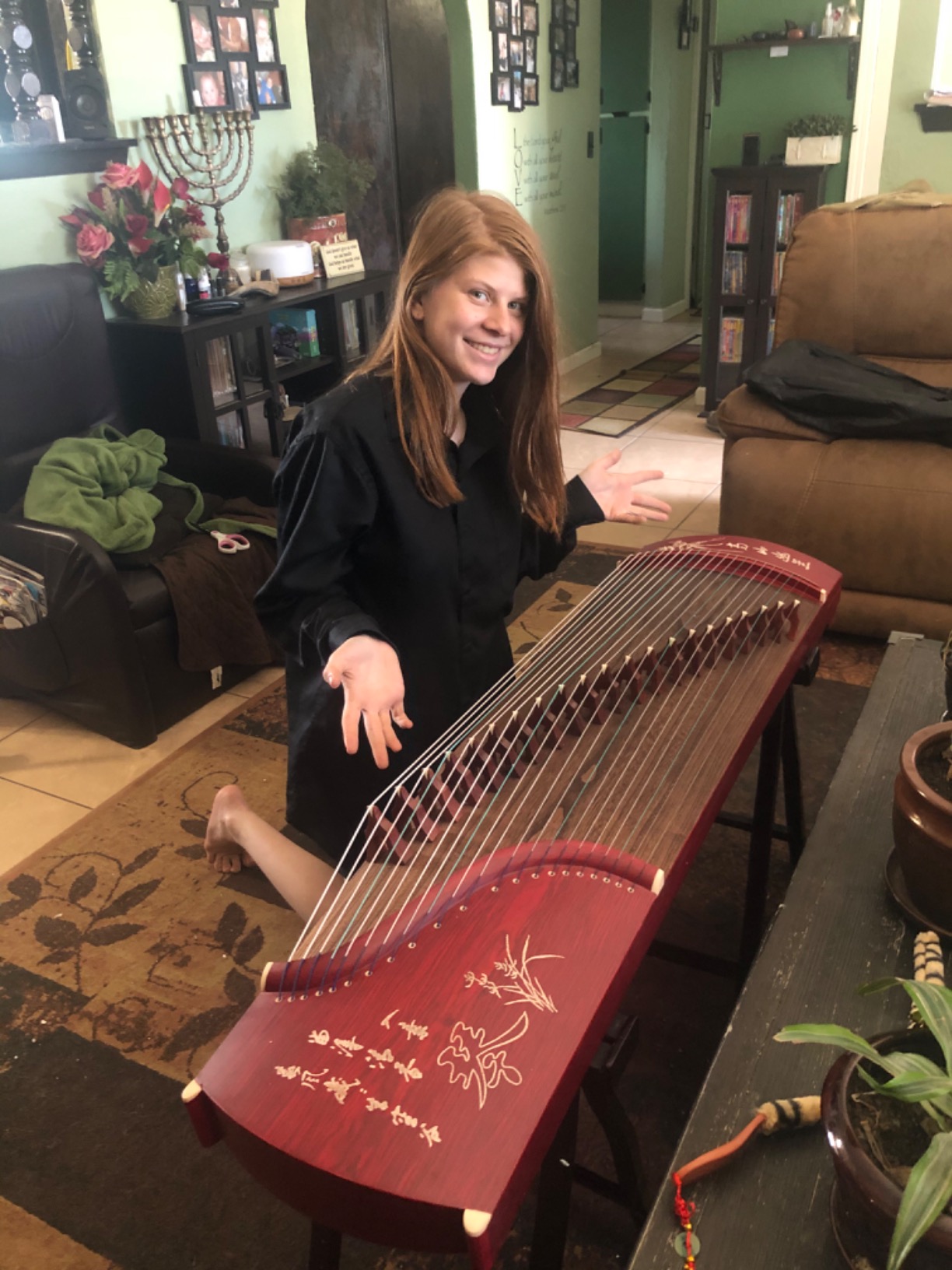 OrientalMusicSanctuary Paulownia Travel Guzheng - Rosewood - Travel Sized Guzheng with Tutorial Book customer photo 2
