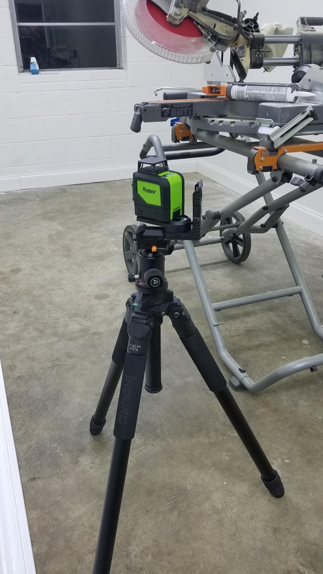 HUEPAR Self-Leveling Laser Level, 2×360 Green Beam Cross Line Laser Tool, Alignment 360-Degree Horizontal Line with Pulse Mode, Magnetic Pivoting Base Included customer photo 2