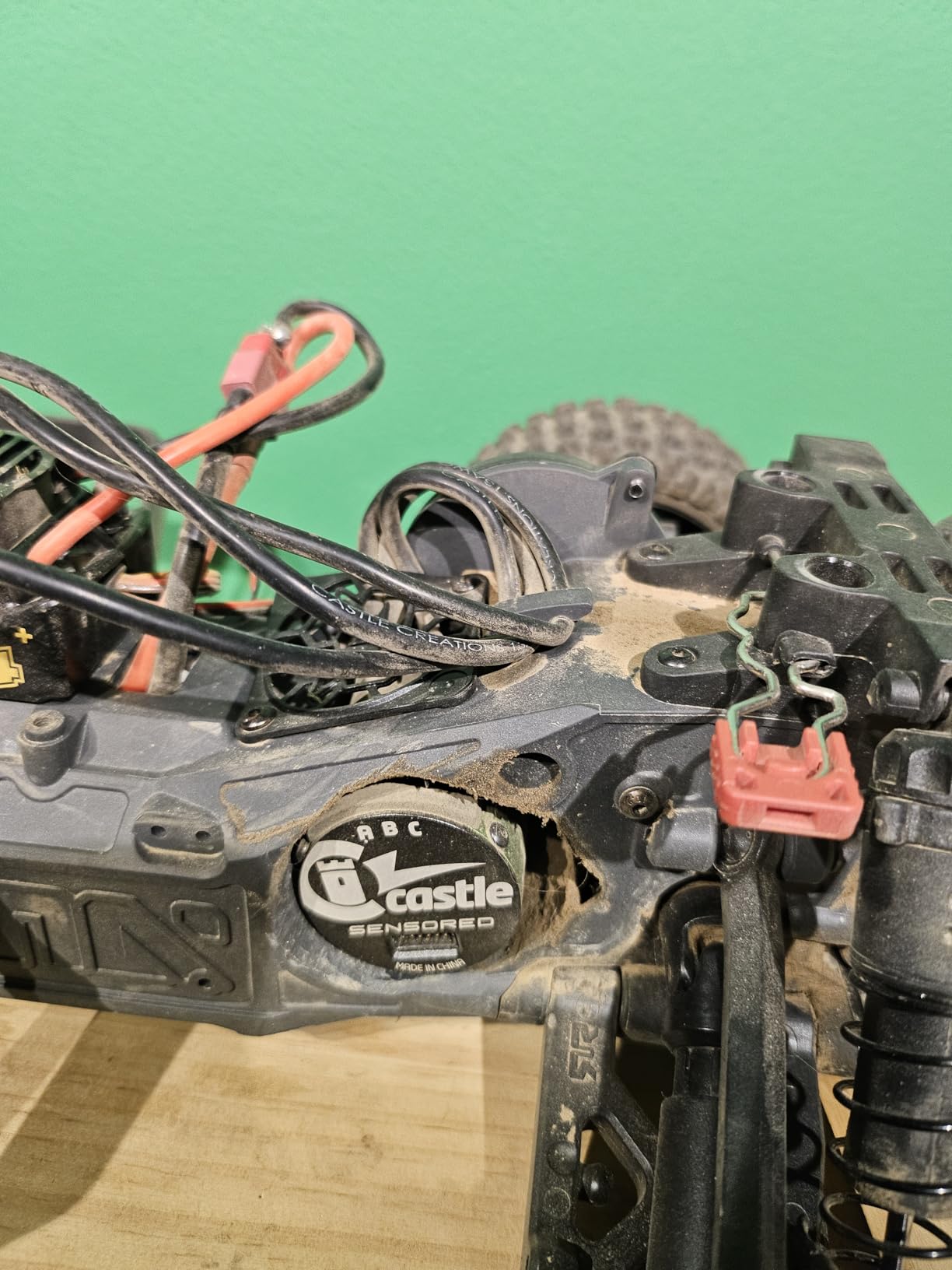 Castle Creations Sidewinder 4 Sensorless ESC & 1406 4600KV Brushless Motor Upgrade for 1/10 RC Vehicles Basher Edition, Black, Green customer photo 1