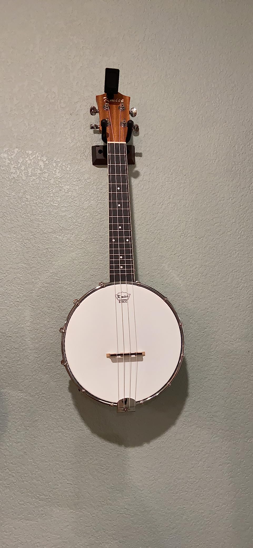 Kmise Concert Size Banjolele, 23'' Sapele 4 Strings Portable Mini Banjo Ukulele with Gig Bag, Tuner, Strap, Strings, Piezo Pickup, Picks, Ruler, Wrench, Bridge Beginner Kit customer photo 2