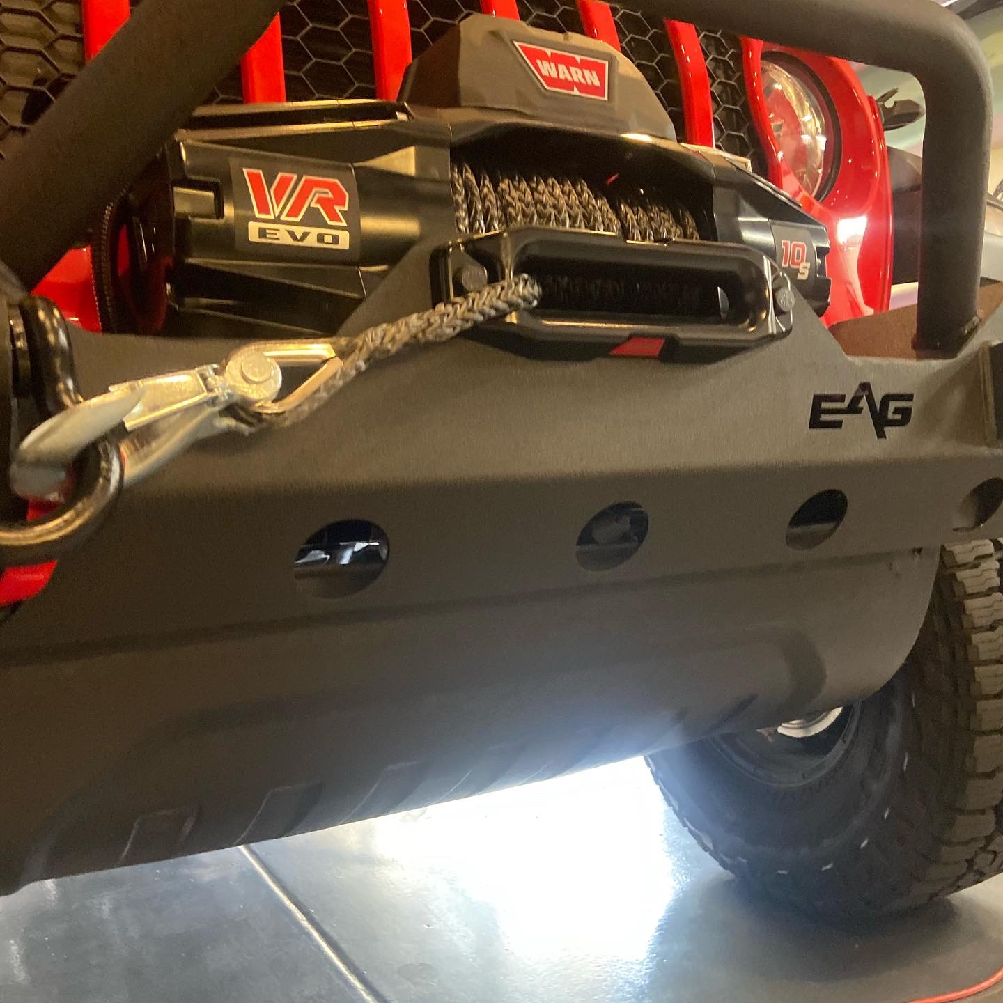 WARN VR EVO 10-S Electric 12V Winch 10,000 lb Pull Capacity - 103253 | Synthetic Rope, IP68 Waterproof, High-Performance, Off-Road Recovery, Winch for Jeeps, SUVs, and Light Trucks customer photo 2