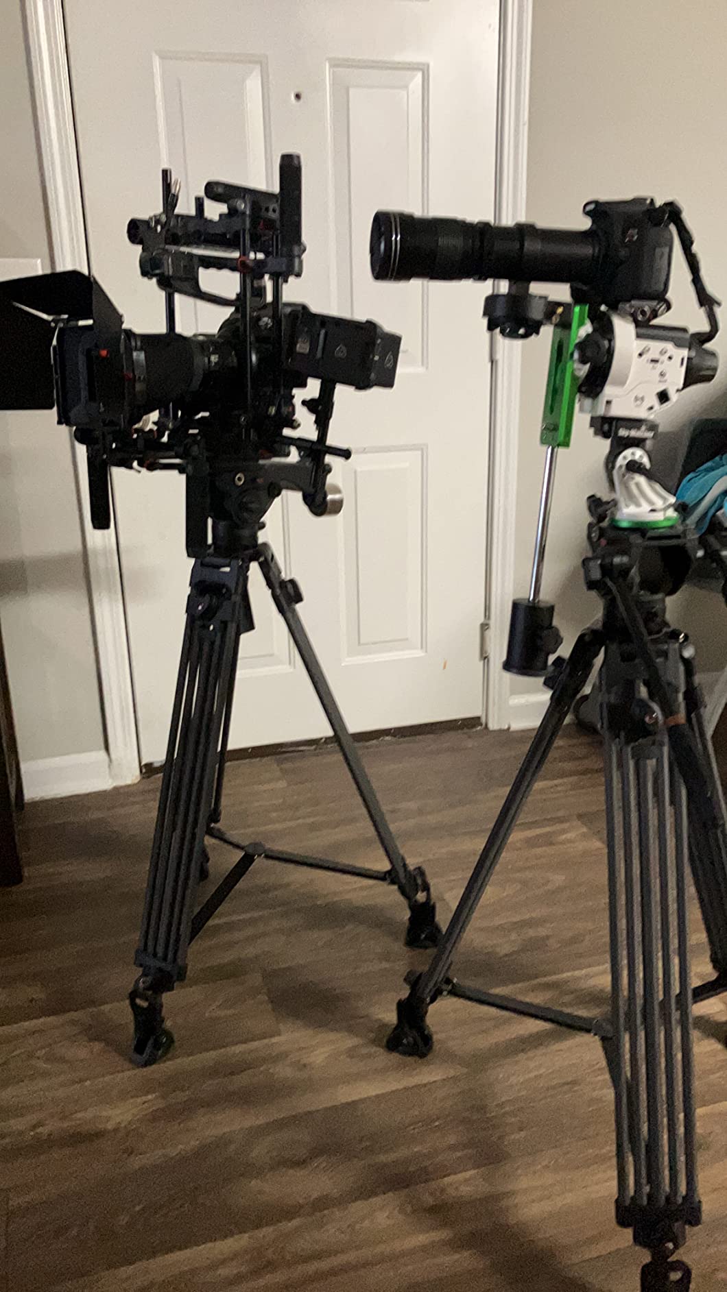 Cayer BV25LH Heavy Duty Carbon Fiber Tripod, 74