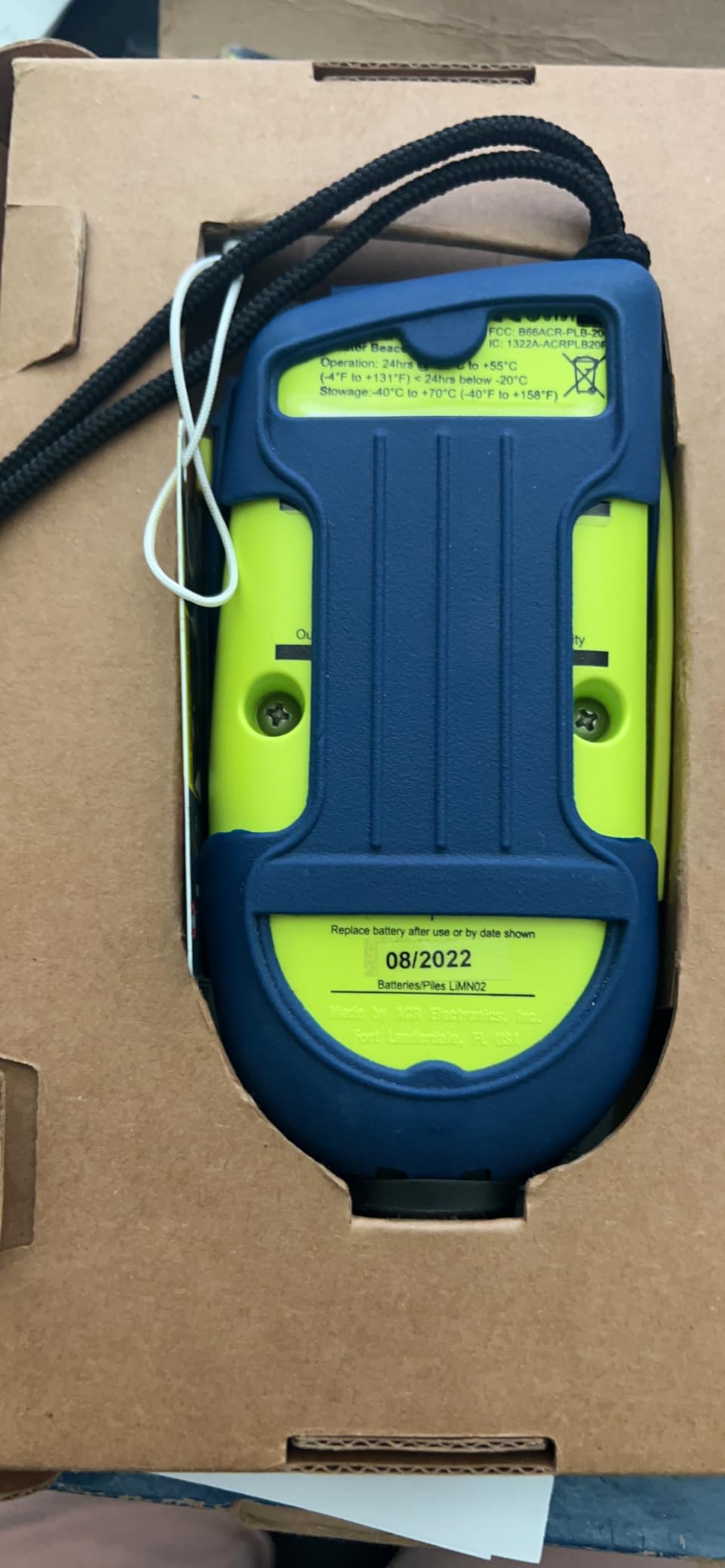 ACR ResQLink 400 - SOS Personal Locator Beacon with GPS and Global Coverage customer photo 2