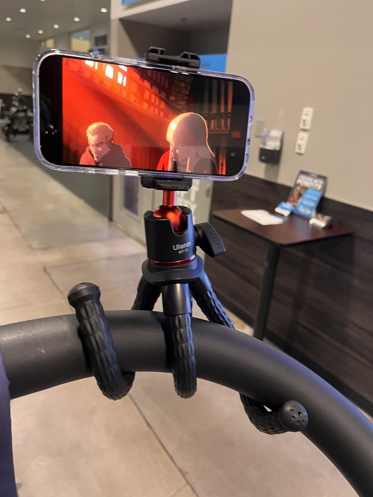 ULANZI Camera Tripod, Mini Flexible Stand w Hidden Phone Holder w Cold Shoe Mount, 1/4'' Screw f Magic Arm, Universal f iPhone 17 16 15 14 Pro Max XS Max Canon Nikon Sony DJ Pocket 4/3 Cameras customer photo 2