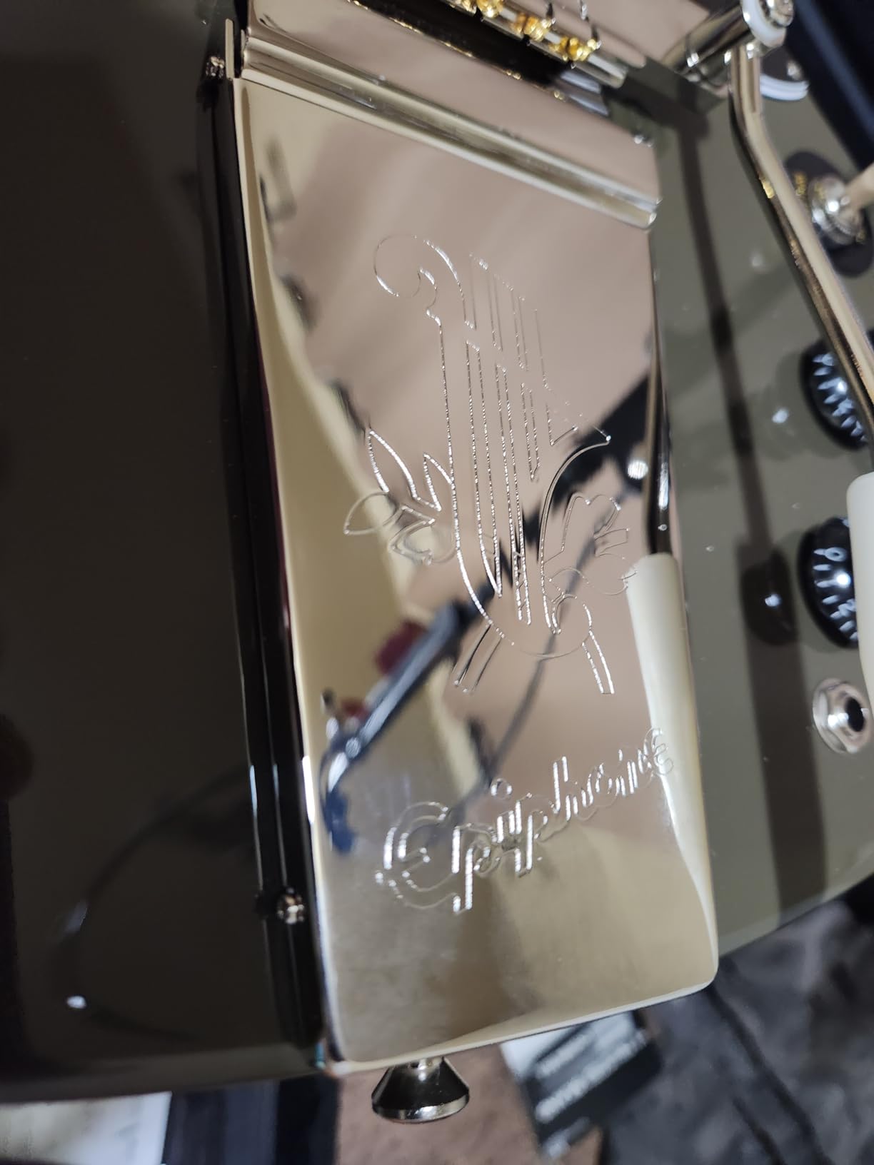 Gibson SG Standard 60s Maestro Vibrola, Vintage Cherry customer photo 1