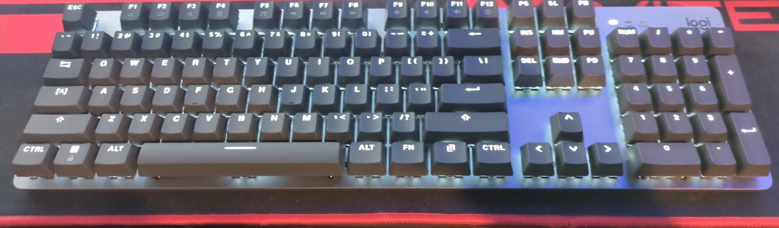 Logitech K845 Mechanical Illuminated Keyboard, Mechanical Switches, Strong Adjustable Tilt Legs, Full Size, Aluminum Top Case, 104 Keys, USB Corded, Windows (TTC Red Switches) customer photo 2