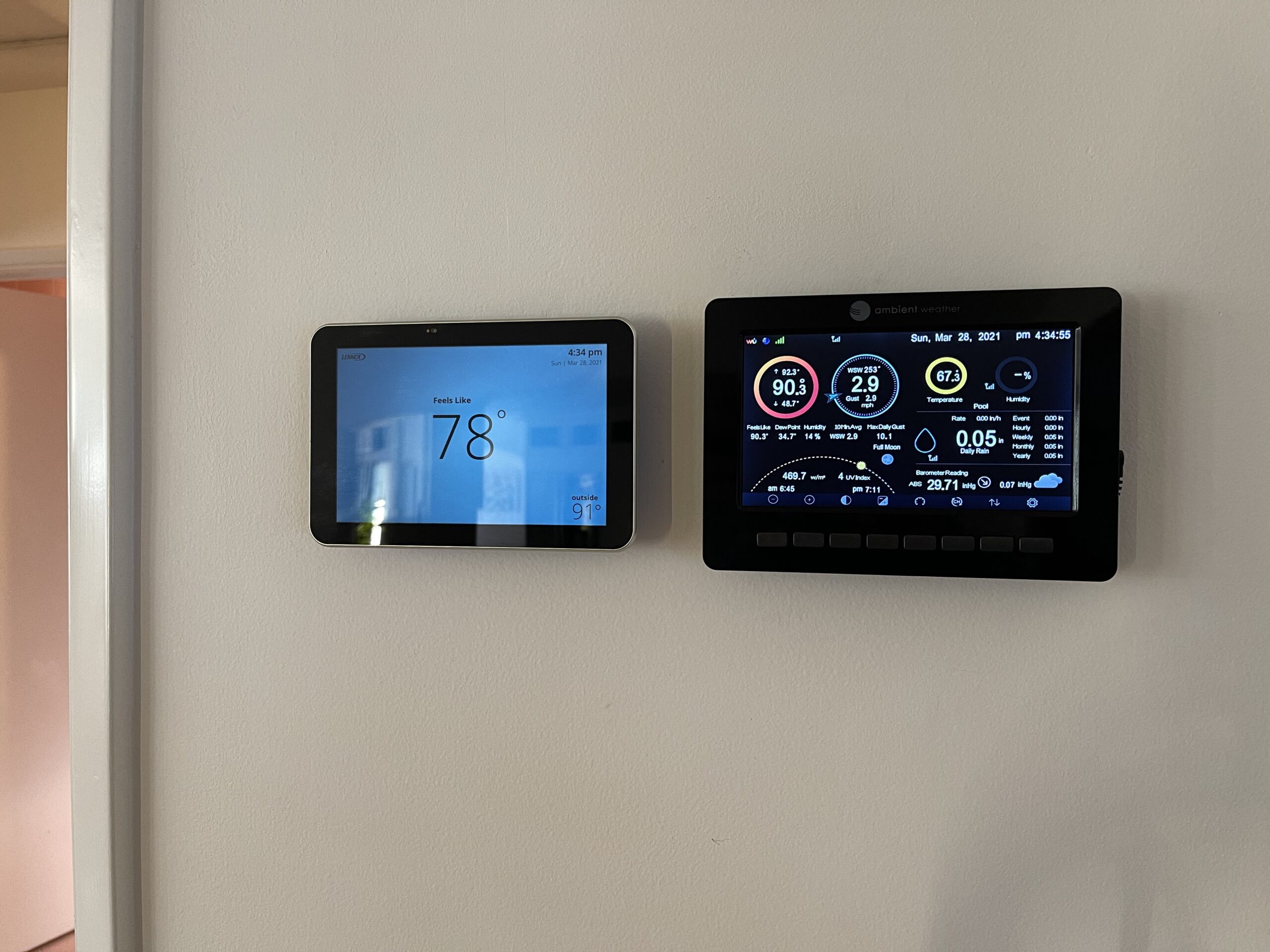 Ambient Weather WS-5000 Ultrasonic Smart Weather Station with TFT Full Color LCD Display customer photo 2
