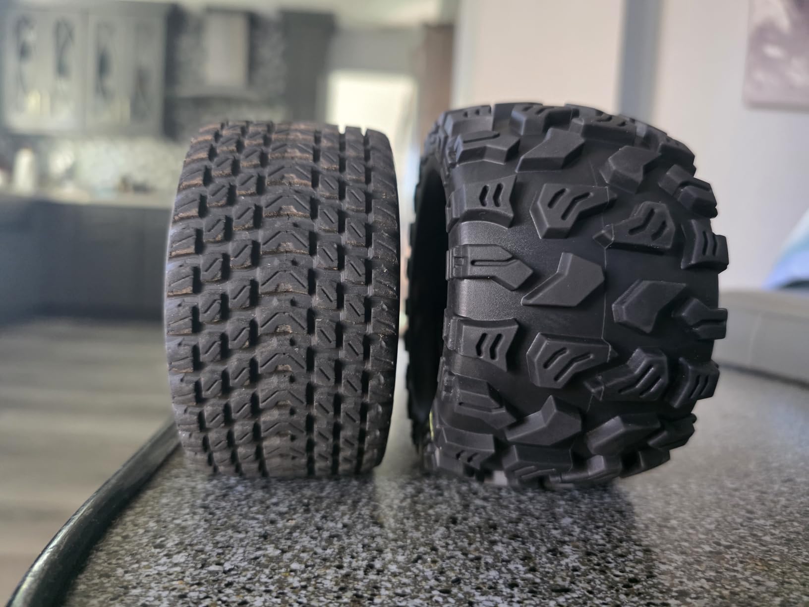 12mm Hex RC Wheels and Tires 1/10 Scale 2.8 RC Truck Tires Wheels for Traxxas Rustler Stampede Hoss 2wd 4x4 vxl Tires Wheels Arrma Tires Wheels Redcat Volcano Tires Preglued customer photo 1