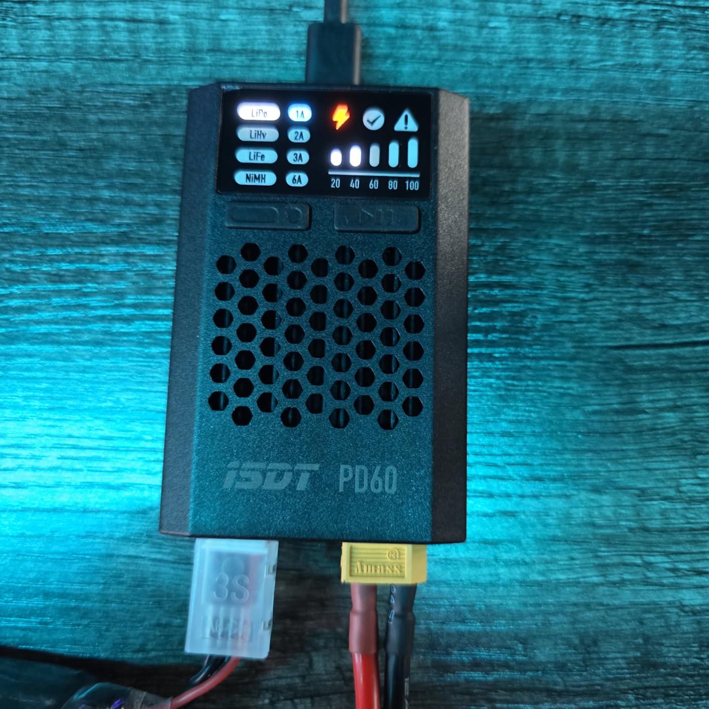 ISDT PD60S XT60 Connector 60W 6A Battery Balance Charger Type-C Input for 1-4S Lipo Battery,Life, Lilon, LiHv/Pb/NiMH Battery - XT60 customer photo 2