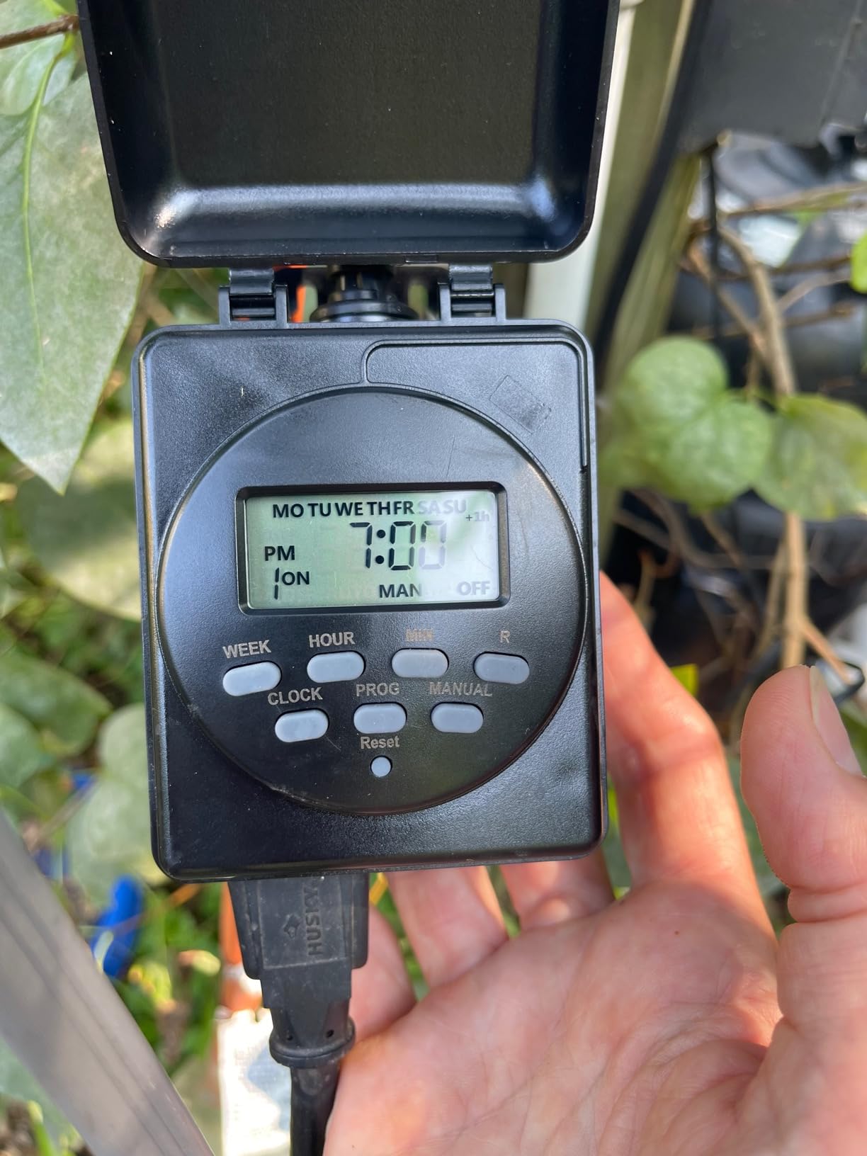 BN-LINK 7 Day Outdoor Heavy Duty Digital Programmable Timer, Outdoor Timer Outlet Waterproof, 2 Grounded Electrical Outlets for Christmas Lights, 15A 1/2HP, ETL Listed customer photo 1