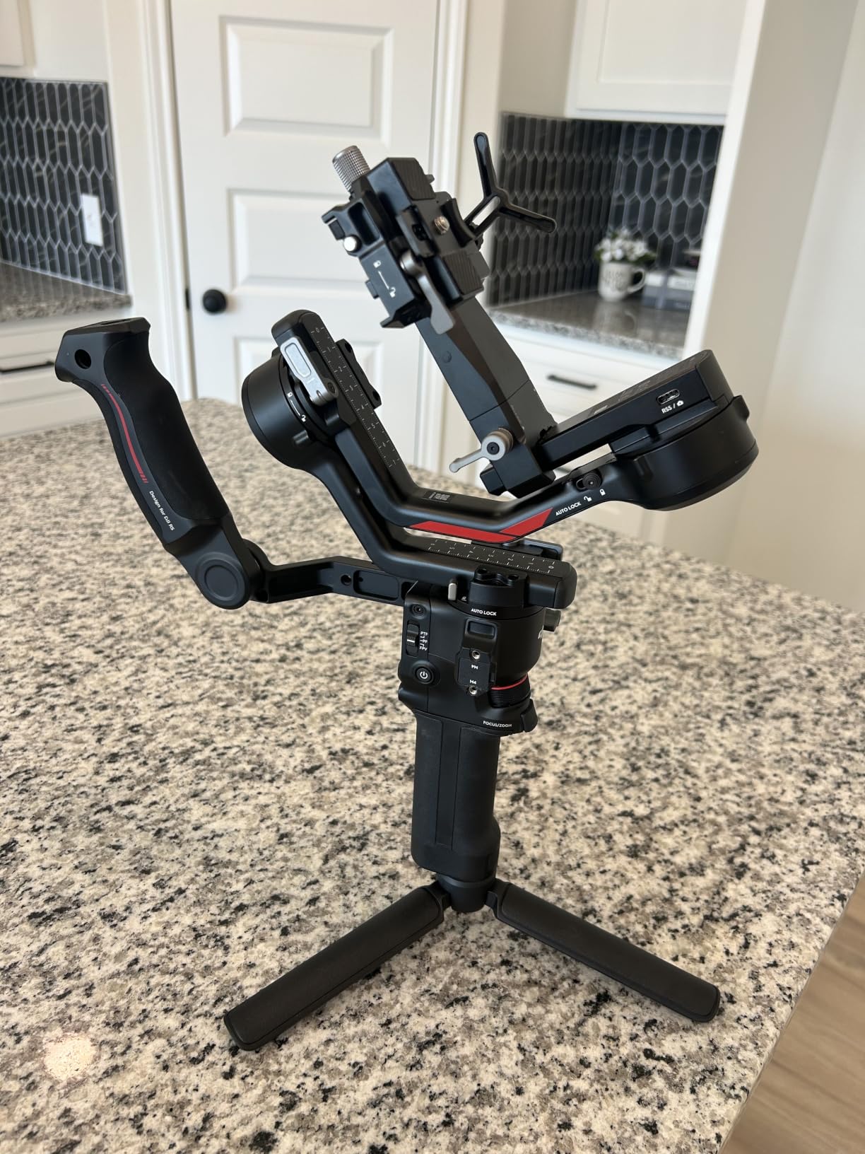 SmallRig Adjustable Sling Handgrip Gimbal Sling Handle for DJI RS 5, RS 4 Mini, RS 4, RS 4 Pro, RS 3 Mini, RS 3, RS 3 Pro, RS 2, RSC 2, 17.6lb Load, Ergonomic Grip for Low Angle Shots, w/QD Socket customer photo 1