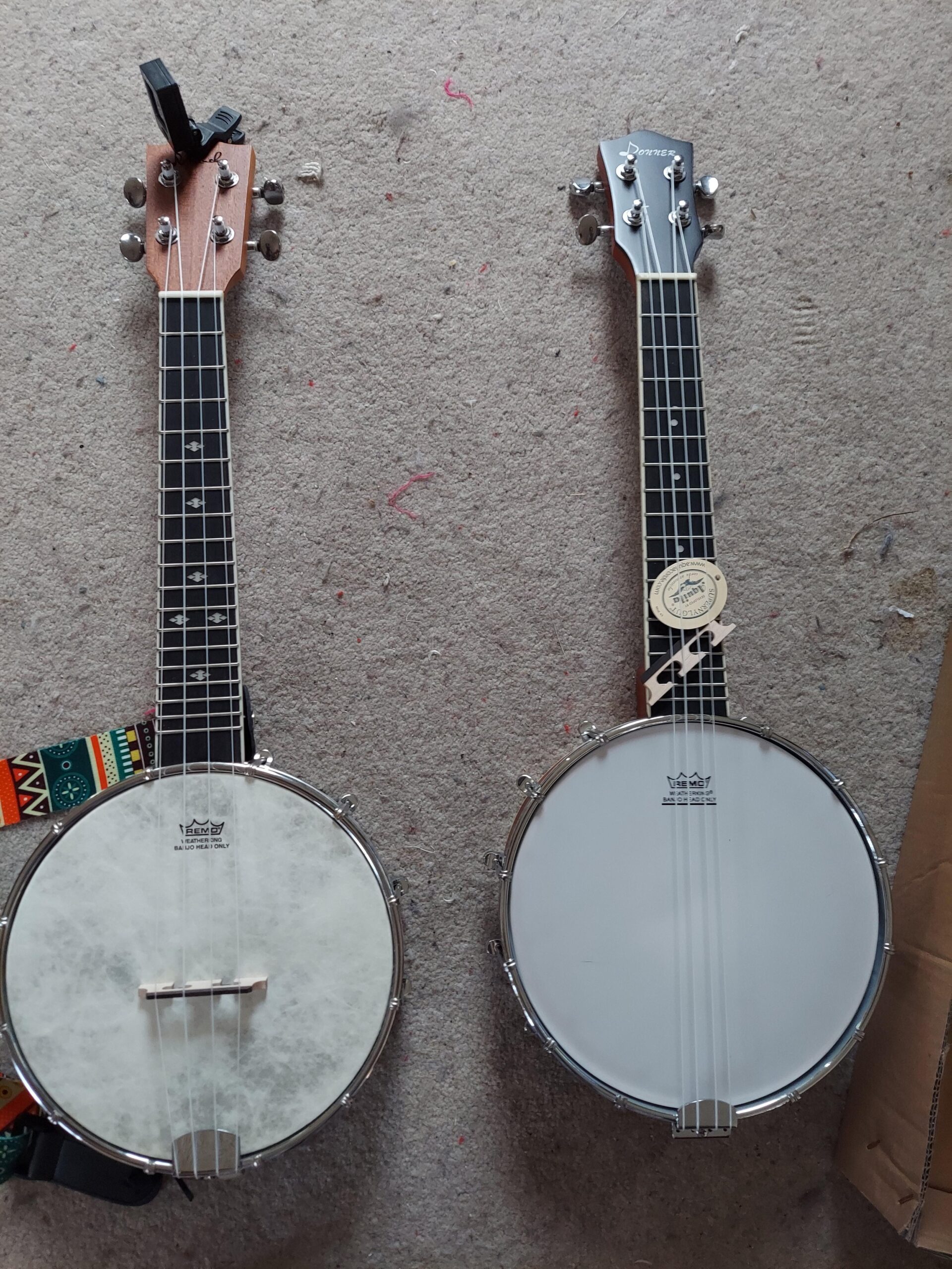 Donner Banjolele 4 String Banjo Ukulele kit for Adult Beginner with Banjo Tuners, Gig Bag, Picks, 23 Inch Sapele customer photo 2