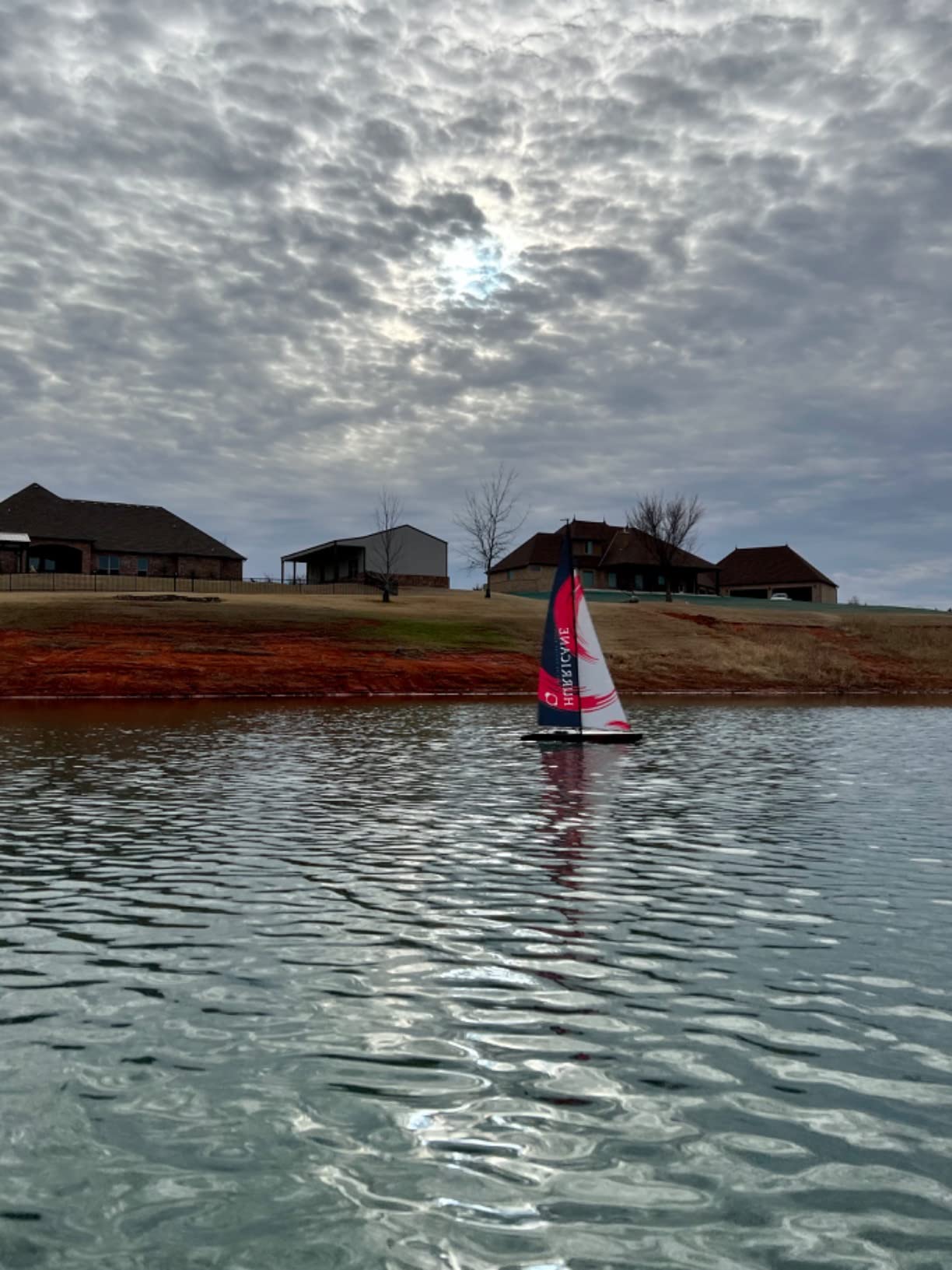 VOLANTEXRC RC Sailboat Hurricane 2.4Ghz Race Class Remote Control Sailboat - 84