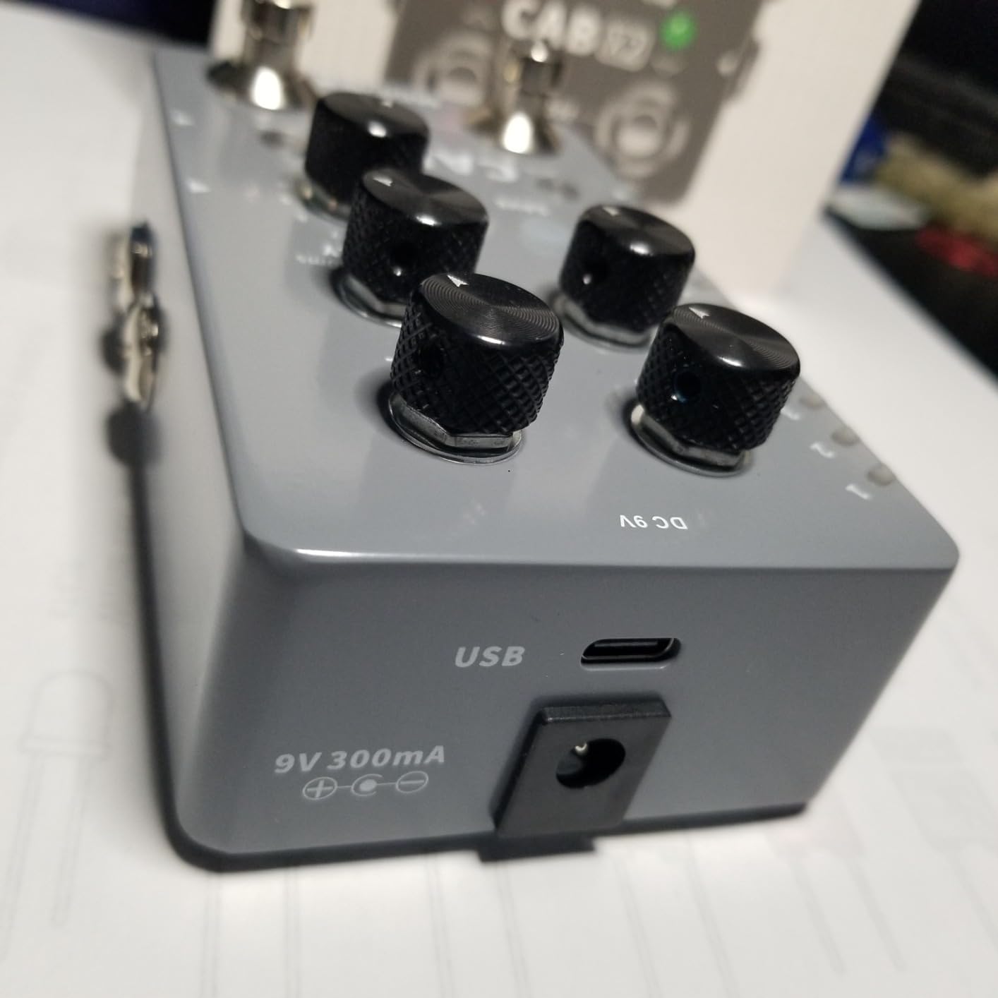 MOOER R7 X2 Stereo Multi Reverb Pedal from Classic Reverb to Modern Ambient, 14 different Reverb types with High Cut, Low Cut, Mix Parameter Knobs and Infinite and Trail-on functions customer photo 1