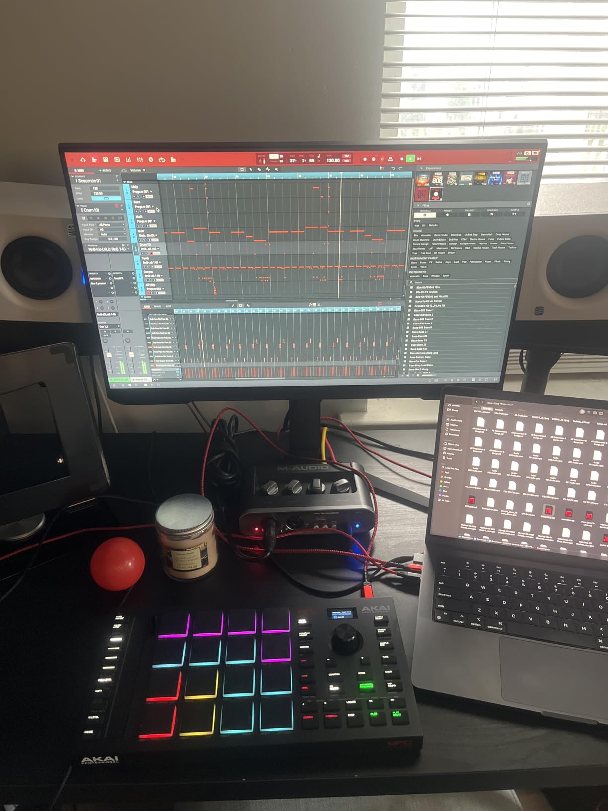 Akai Professional MPC Studio MIDI Controller Beat Maker customer photo 1