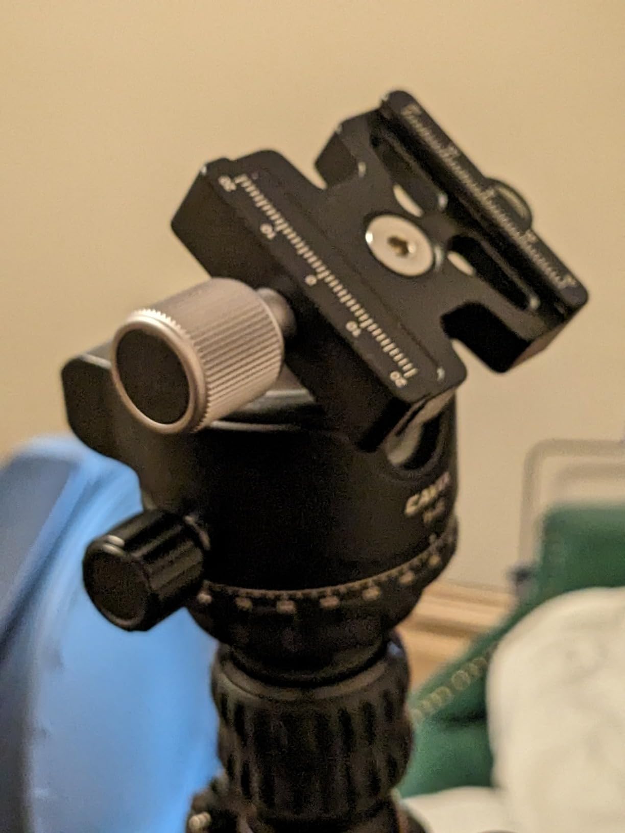 CAVIX H-46 Metal Ball Head Camera Tripod Head 44lbs/20kg Load with Arca Swiss Quick Release Plate for Tripod, Monopod, DSLR, Camera customer photo 1