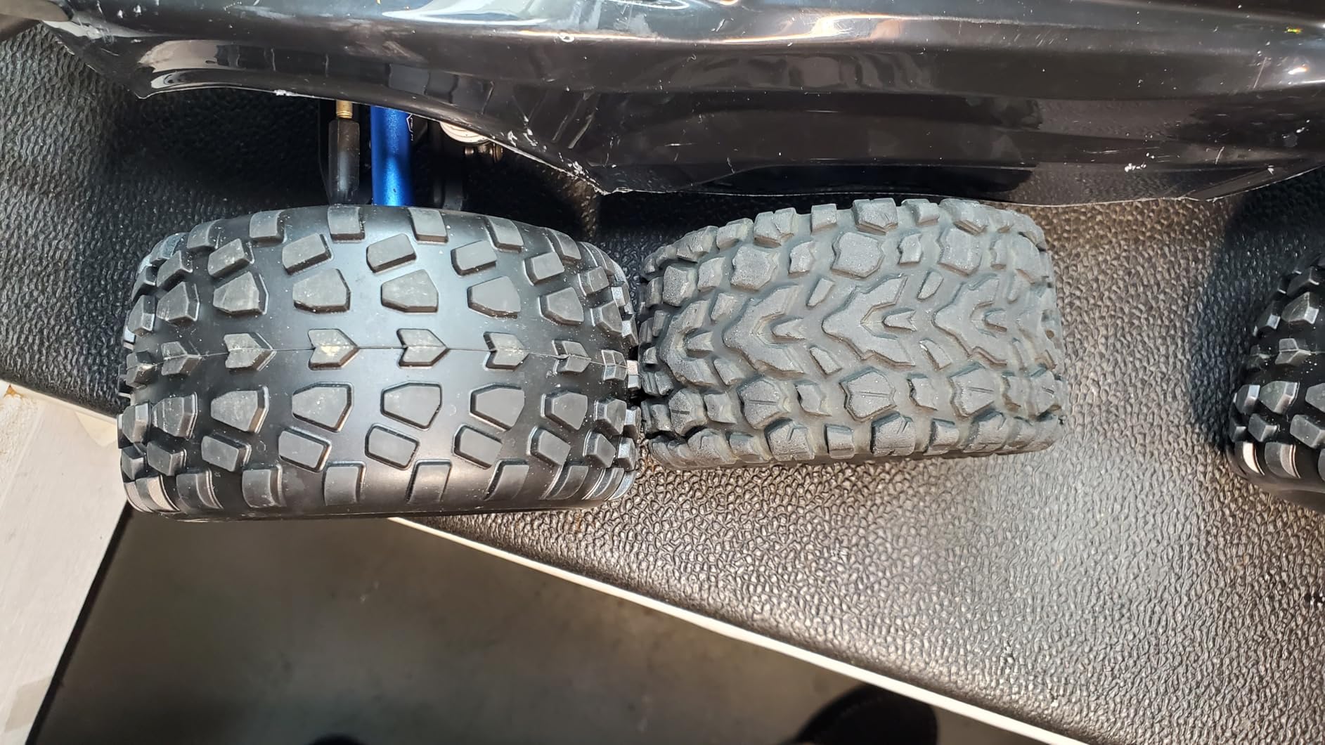HobbyPark PreGlued Mounted 12mm Hex Hubs RC Truck Tires and Wheels 2.8 Tires with Foam Inserts for Traxxas Rustler Stampede Hoss 4x4 Redcat RC Monster Truck Set of 4 (128x67mm(HxW)) customer photo 2