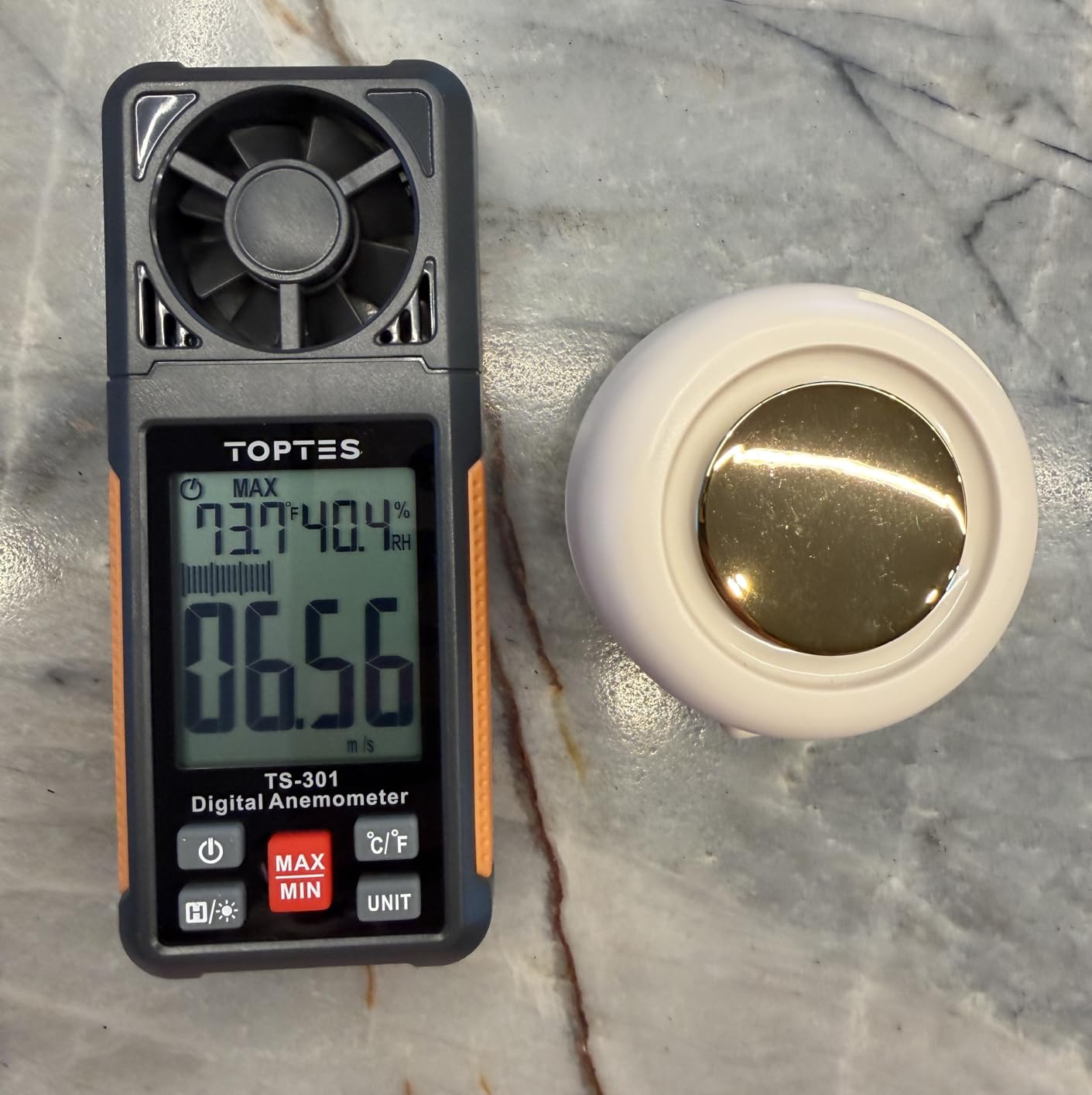 TopTes TS-301 Digital Anemometer, Wind Speed Meter with 2.26-inch Big Backlight LCD Screen, Air Flow Meter for Sailing Surfing Drone Flying RC Plane Golf Shooting HVAC customer photo 2