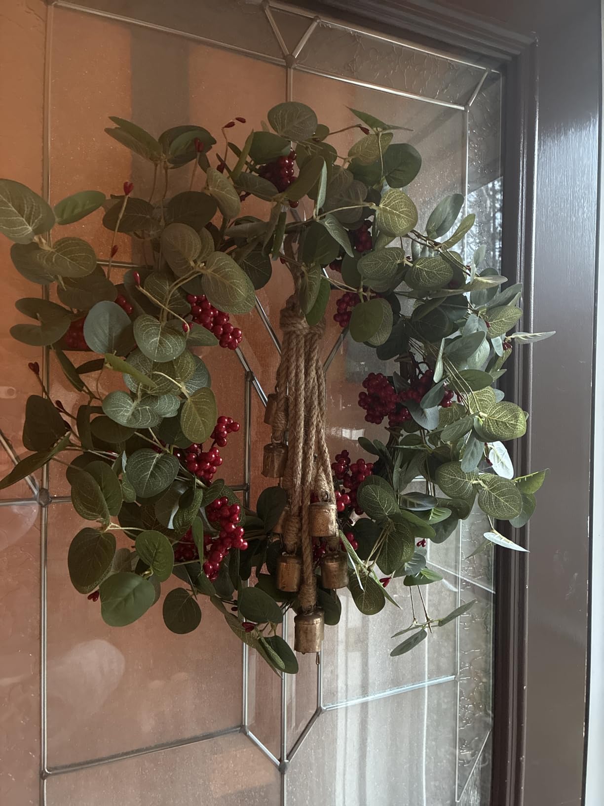 Sggvecsy 18 Inch Artificial Christmas Wreath for Front Door Xmas Red Berry Wreath Winter Glitter Eucalyptus Wreath Christmas Hanging Decorations for Wall Home Window Holiday OutdoorDecor customer photo 1