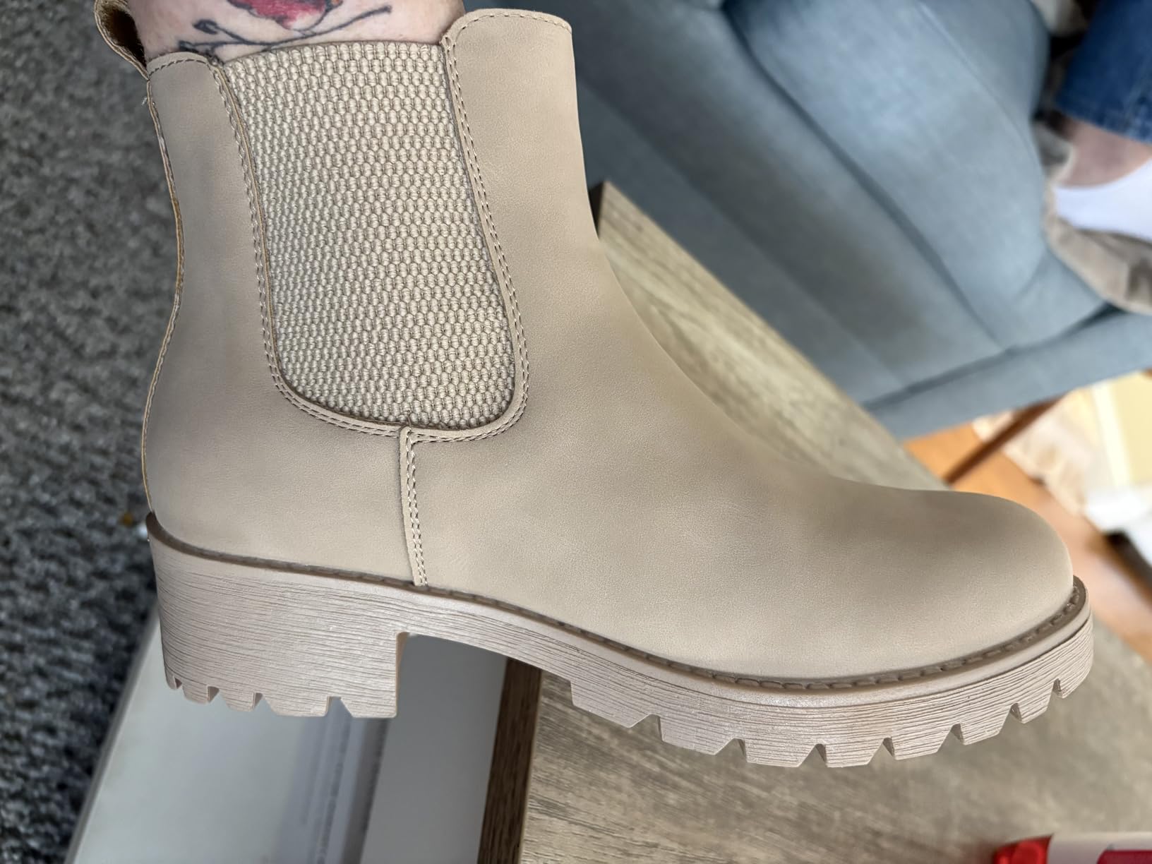 Vepose Women's 9607 Chelsea Ankle Boots Pull-On Booties for Women customer photo 1