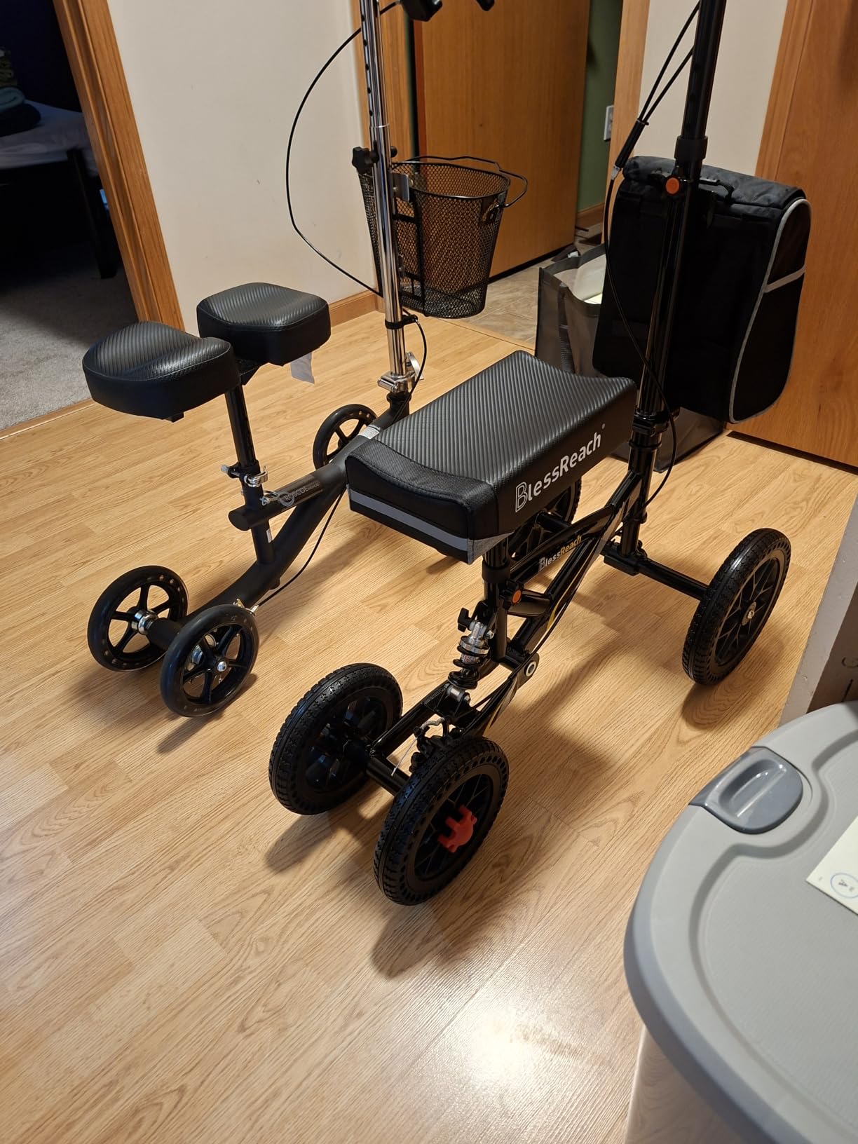 BlessReach All Terrain Foldable Knee Scooter Walker - Economical Knee Walker for Foot Injuries, Compact Crutches Alternative - Black (Amazon's Choice) customer photo 1