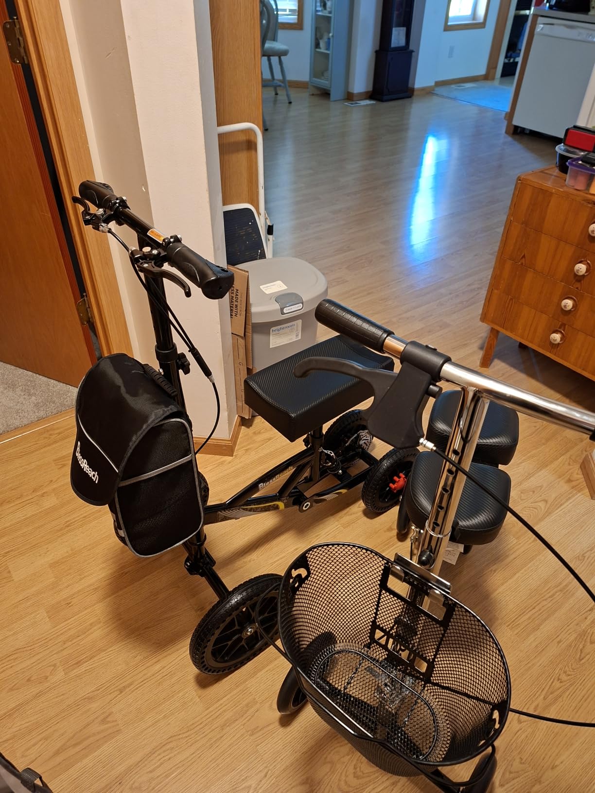 BlessReach All Terrain Foldable Knee Scooter Walker - Economical Knee Walker for Foot Injuries, Compact Crutches Alternative - Black (Amazon's Choice) customer photo 2