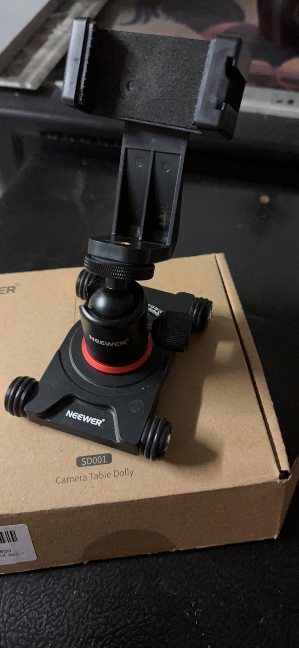 NEEWER Camera Slider Dolly with Ball Head & Phone Clamp, 4 Wheeled Tabletop Dolly Manual Skater with 360° Panorama Compatible with mirrorless Camera GoPro iPhone and Android Smartphone, SD001 customer photo 1