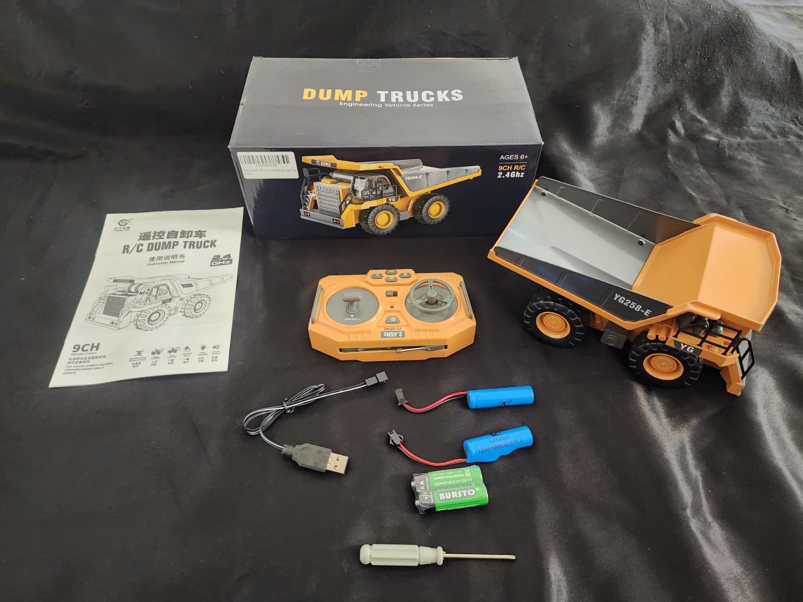 Dwi Dowellin Remote Control Dump Truck Toys for Boys 4-7,Construction Rc car with Lights/Sounds for Kids Age 8-12 Year Old,Ideal for Boys Age 3+ customer photo 1