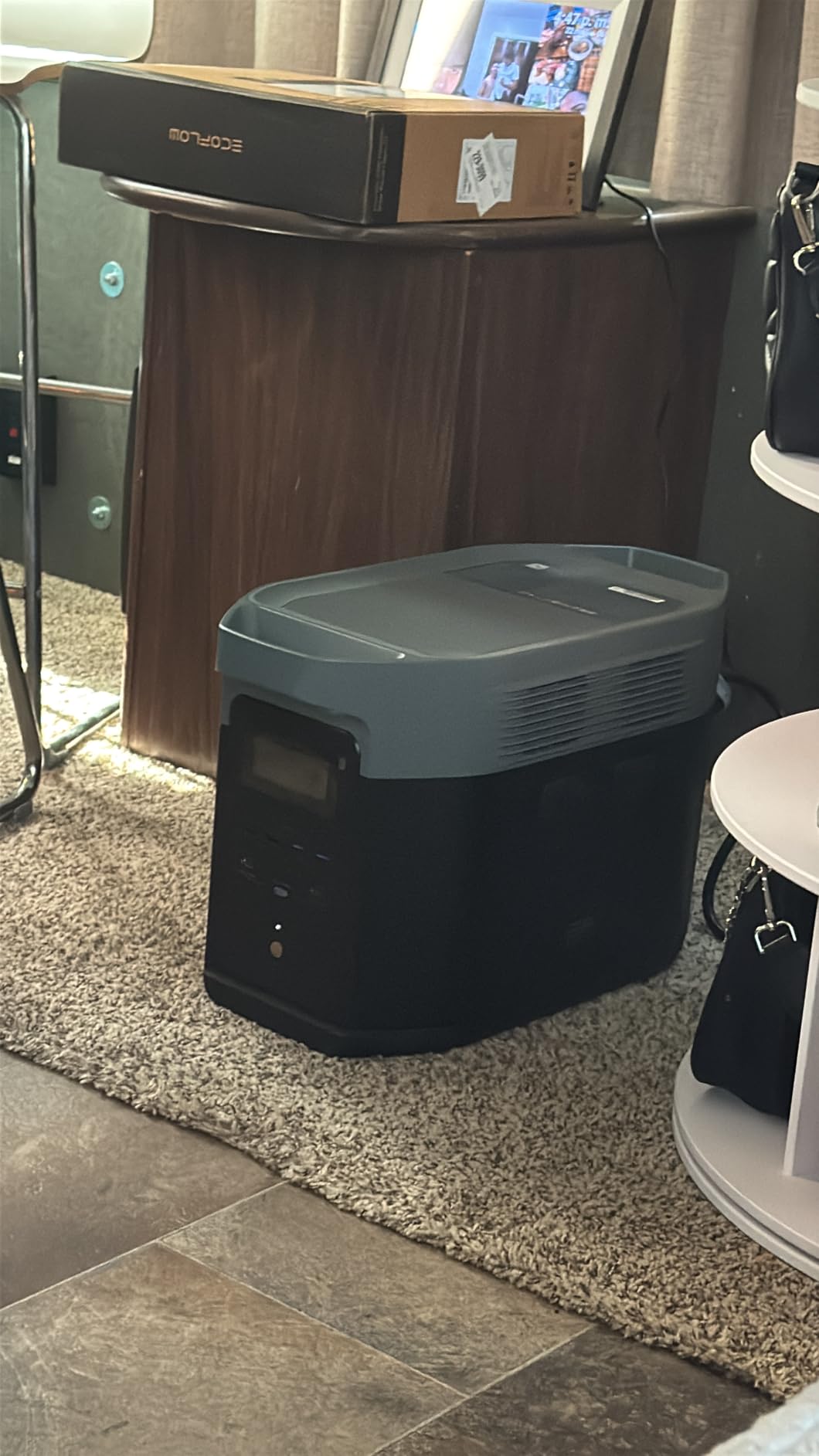 ECOFLOW DELTA 2 Max 2048Wh Portable Power Station, 2400W LiFePO4 Battery customer photo 2