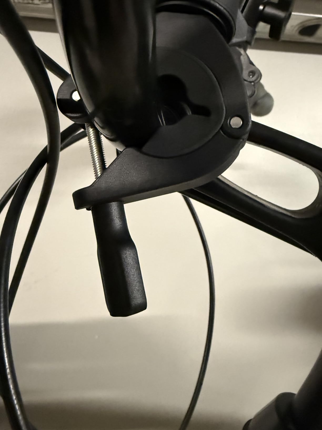 Osmo Action Mini Handlebar Mount, Compatibility: Osmo 360, Osmo Action 6, Osmo Action 5 Pro, Osmo Action 4 customer photo 1