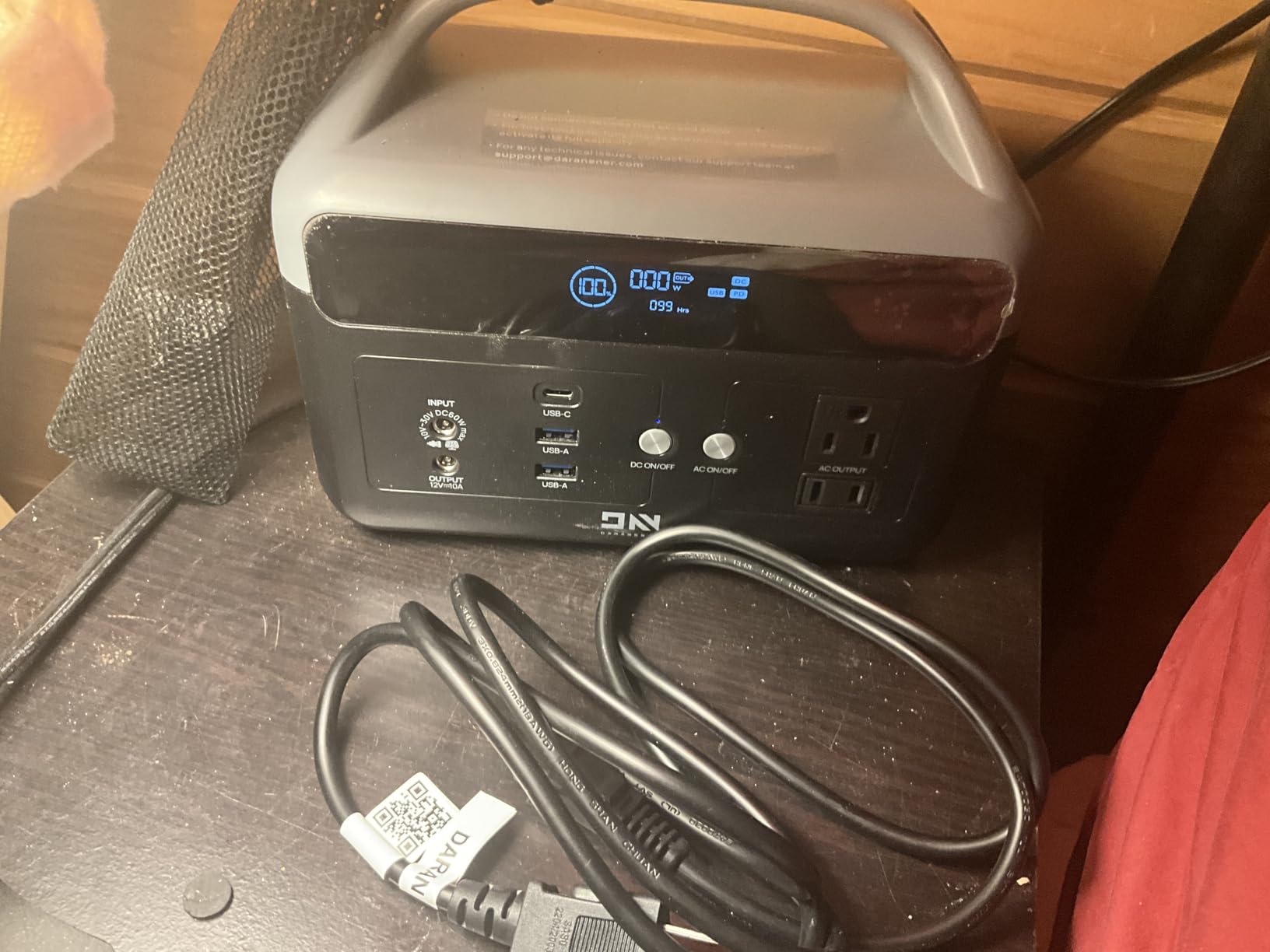 DaranEner Portable Power Station, 192Wh LiFePO4 Battery Backup Solar Generator with w/2 300W (Peak 600W) AC Outlets, USB-C PD 60W Fast Charge, Power Bank for Camping, Outdoor, Home,Emergency customer photo 2